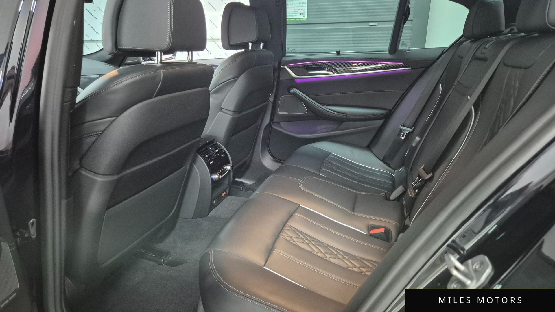 BMW 5 Series (G30) 2023 — миниатюра 12