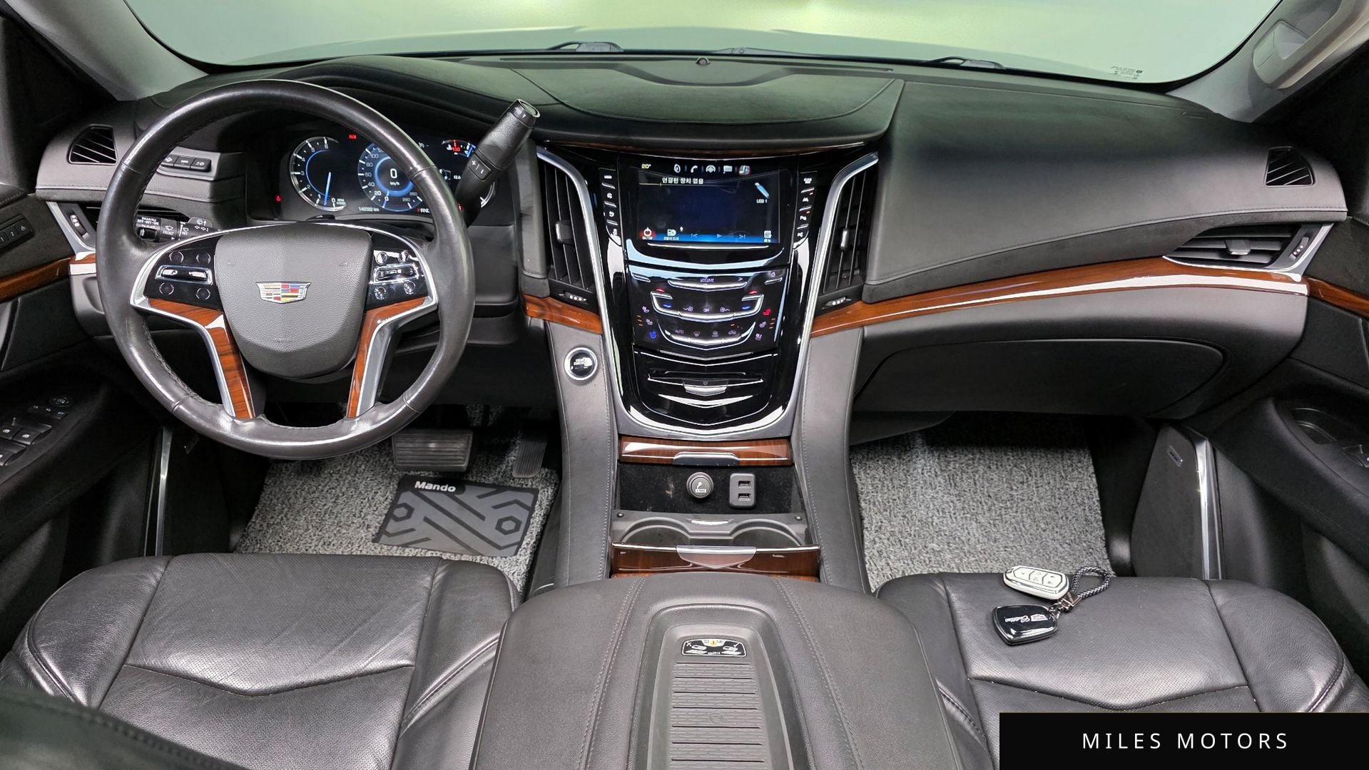 Cadillac Escalade 2018 — миниатюра 7