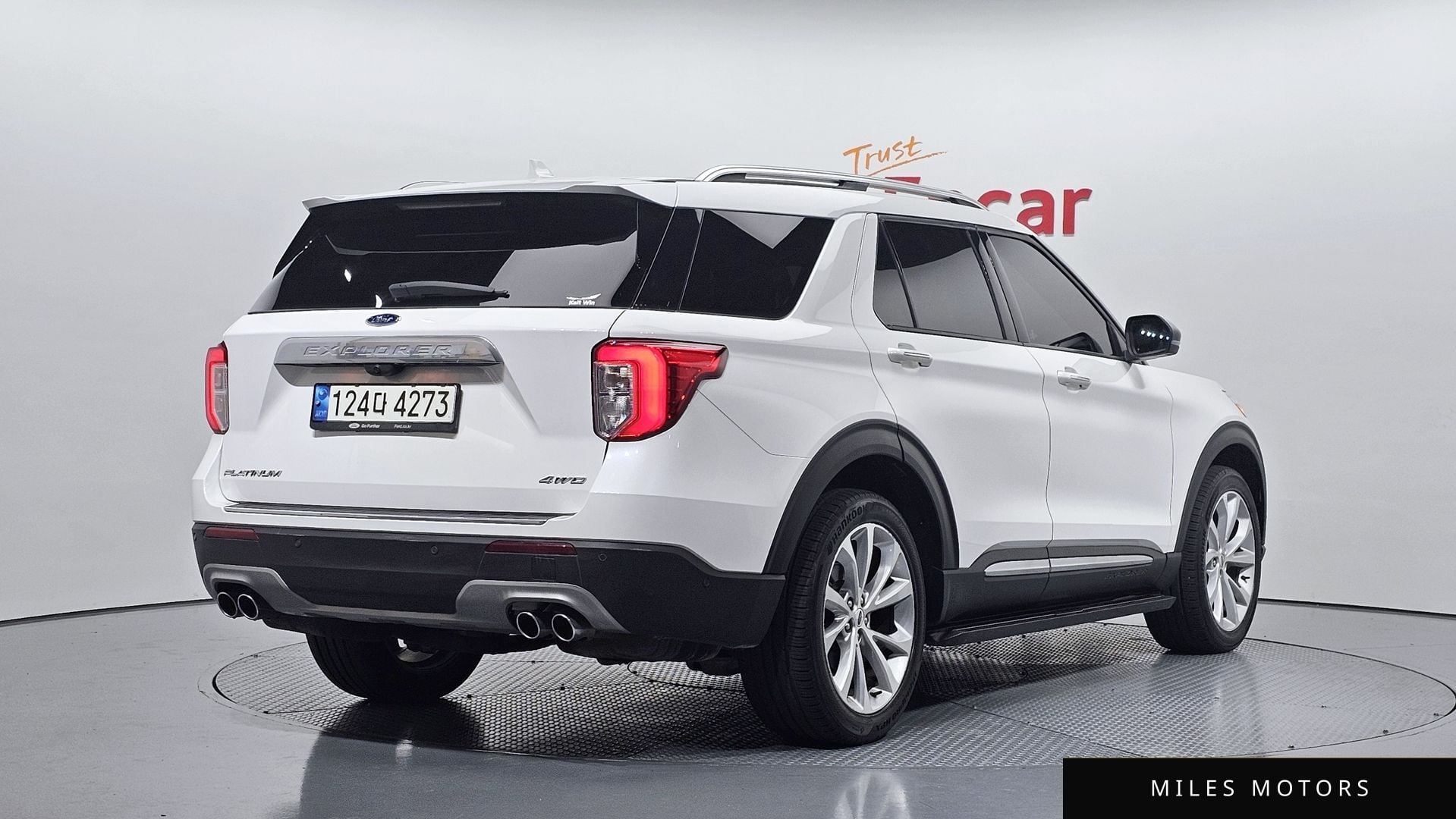Ford Explorer 2021 — миниатюра 2