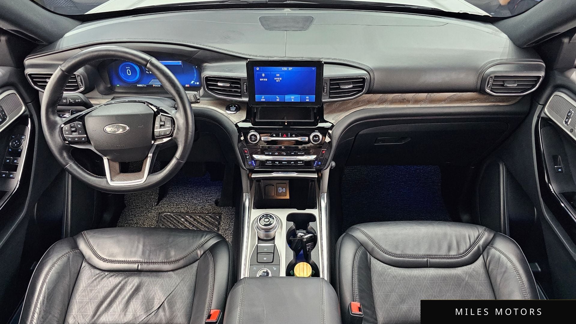 Ford Explorer 2021 — миниатюра 10