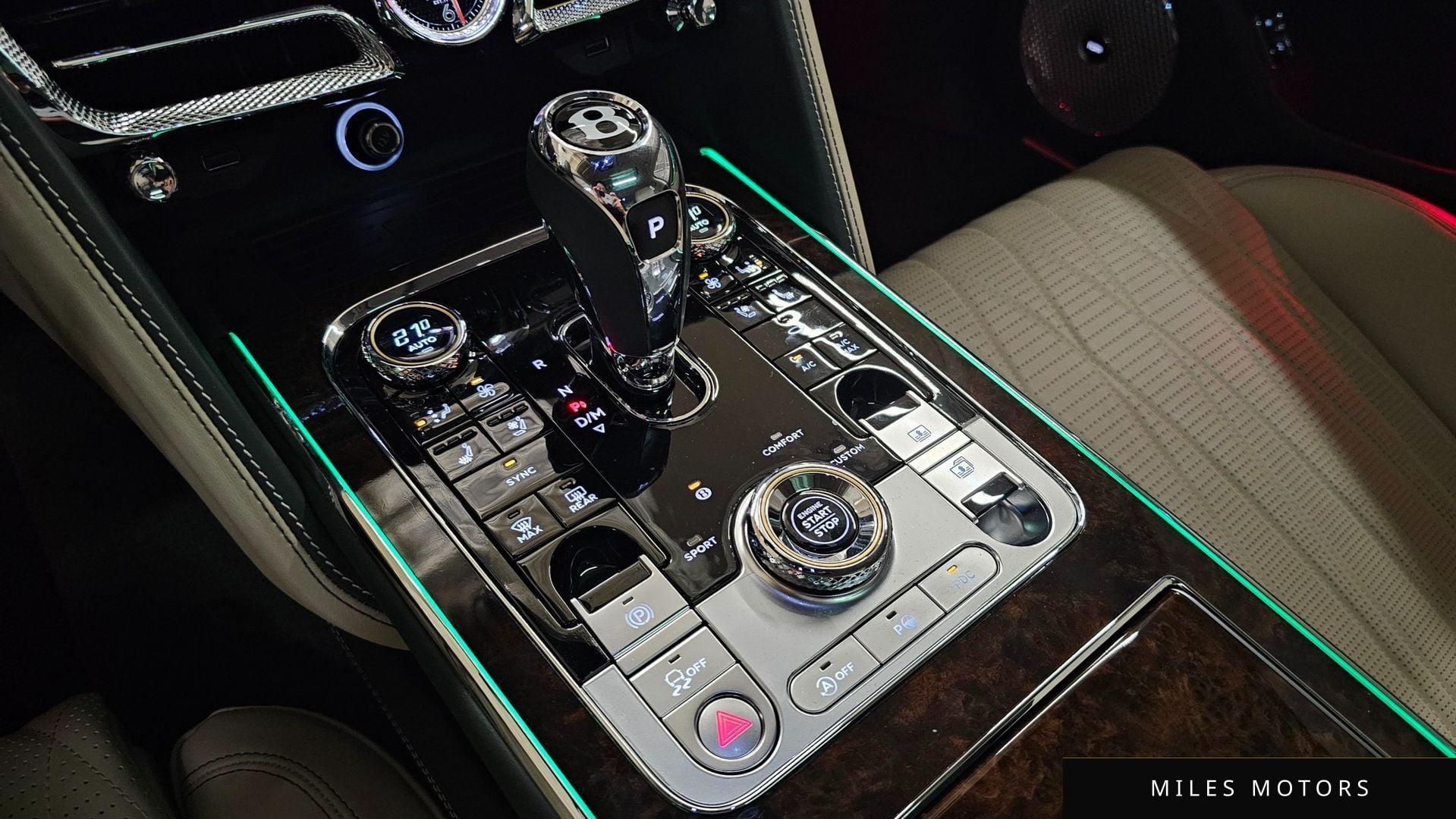 Bentley Flying Spur 2023 — миниатюра 9