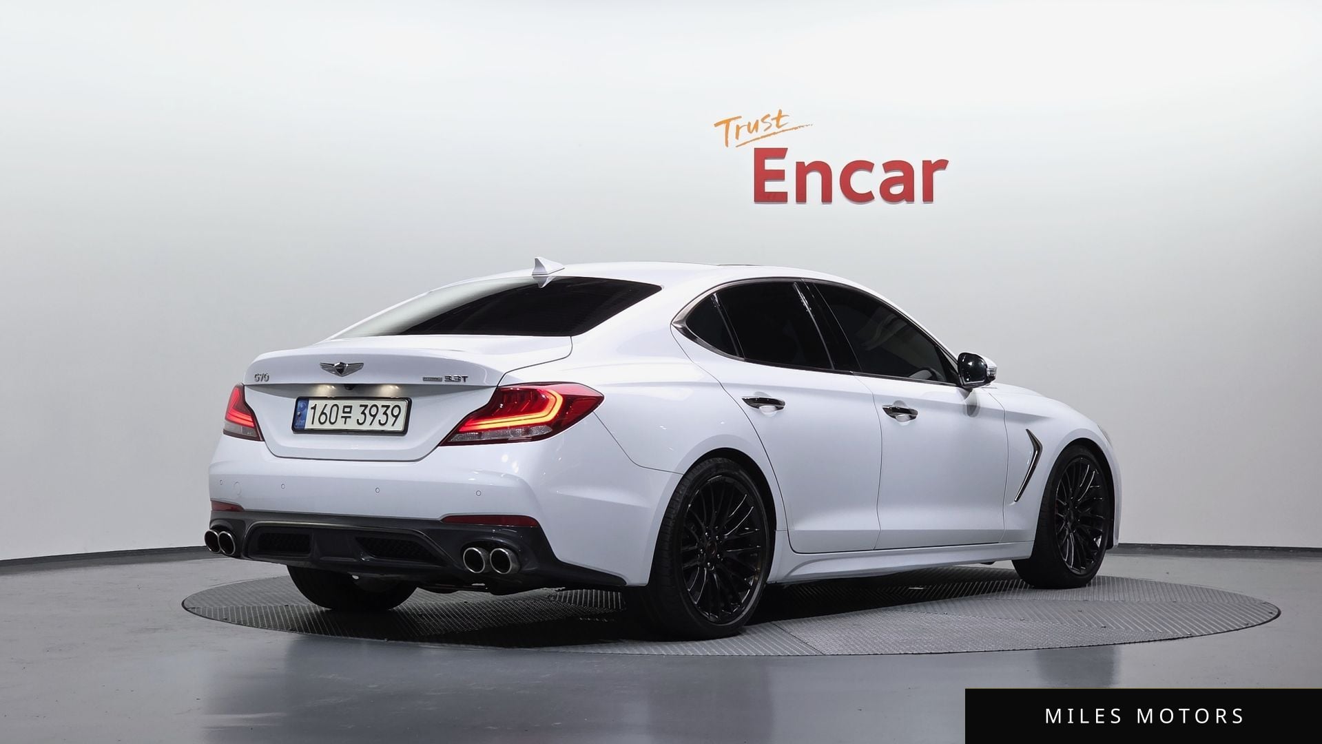 Genesis G70 2019 — фото 1 из 12