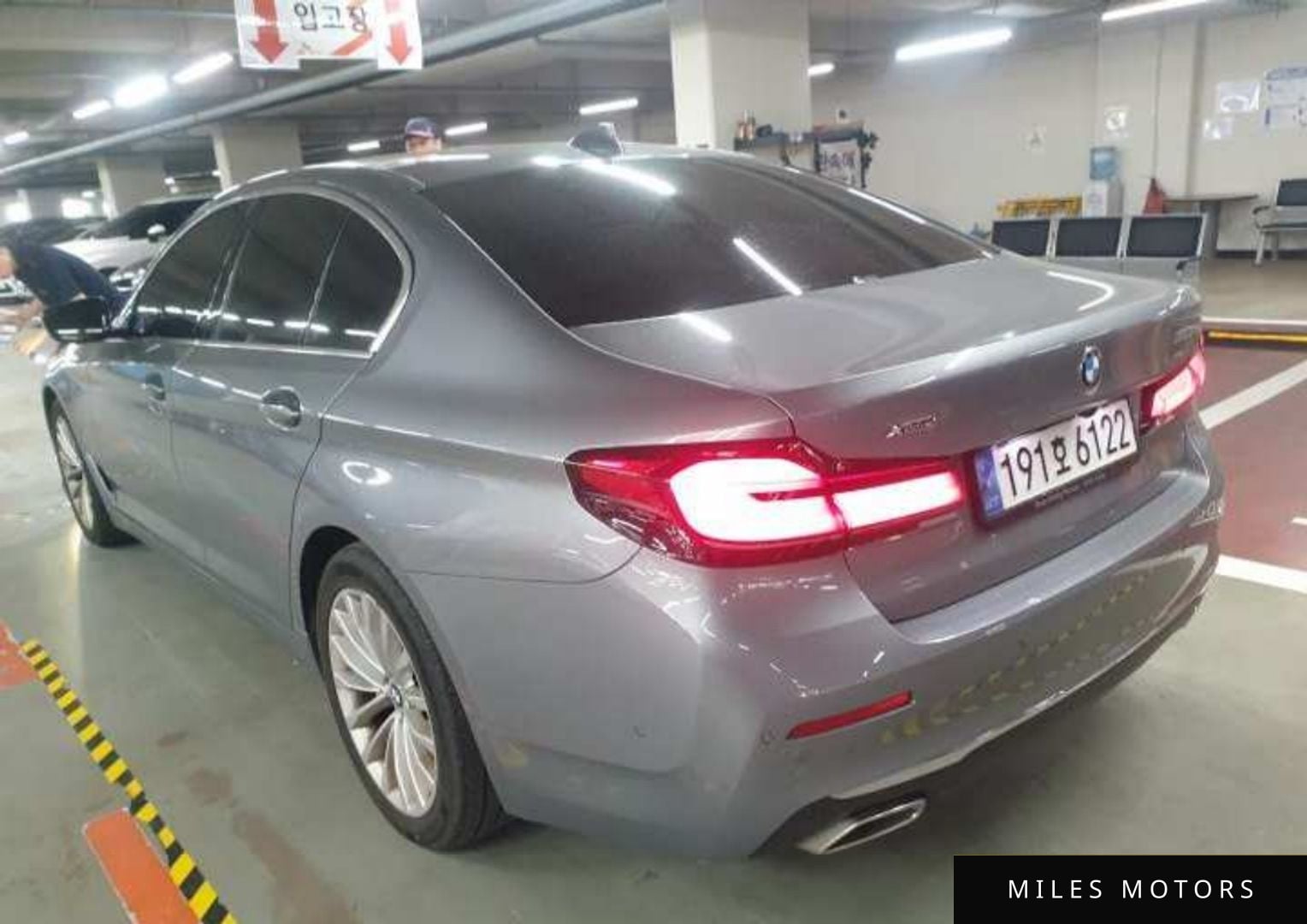 BMW 5 Series (G30) 2023 — миниатюра 9