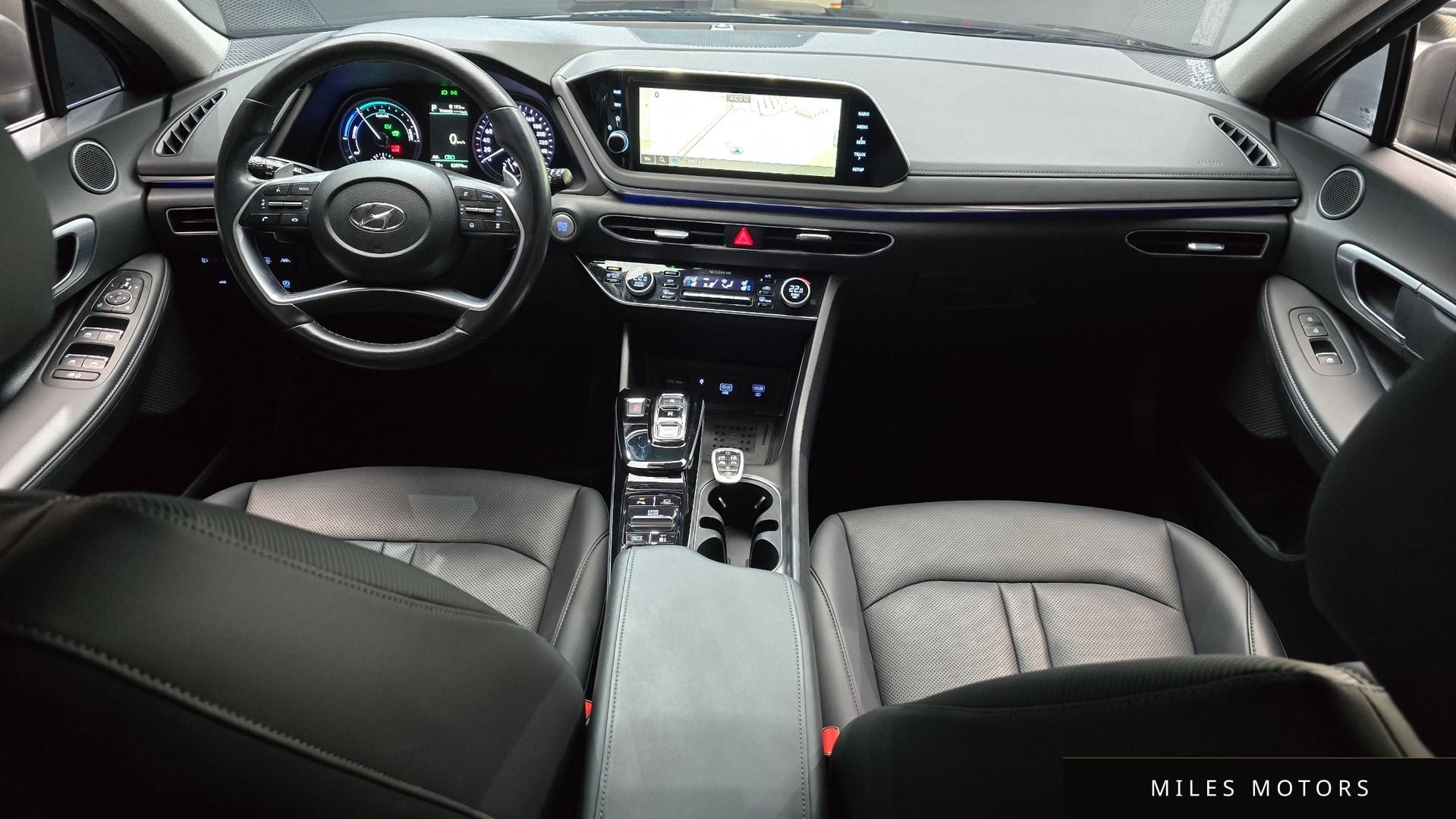 Hyundai Sonata 2022 — миниатюра 10
