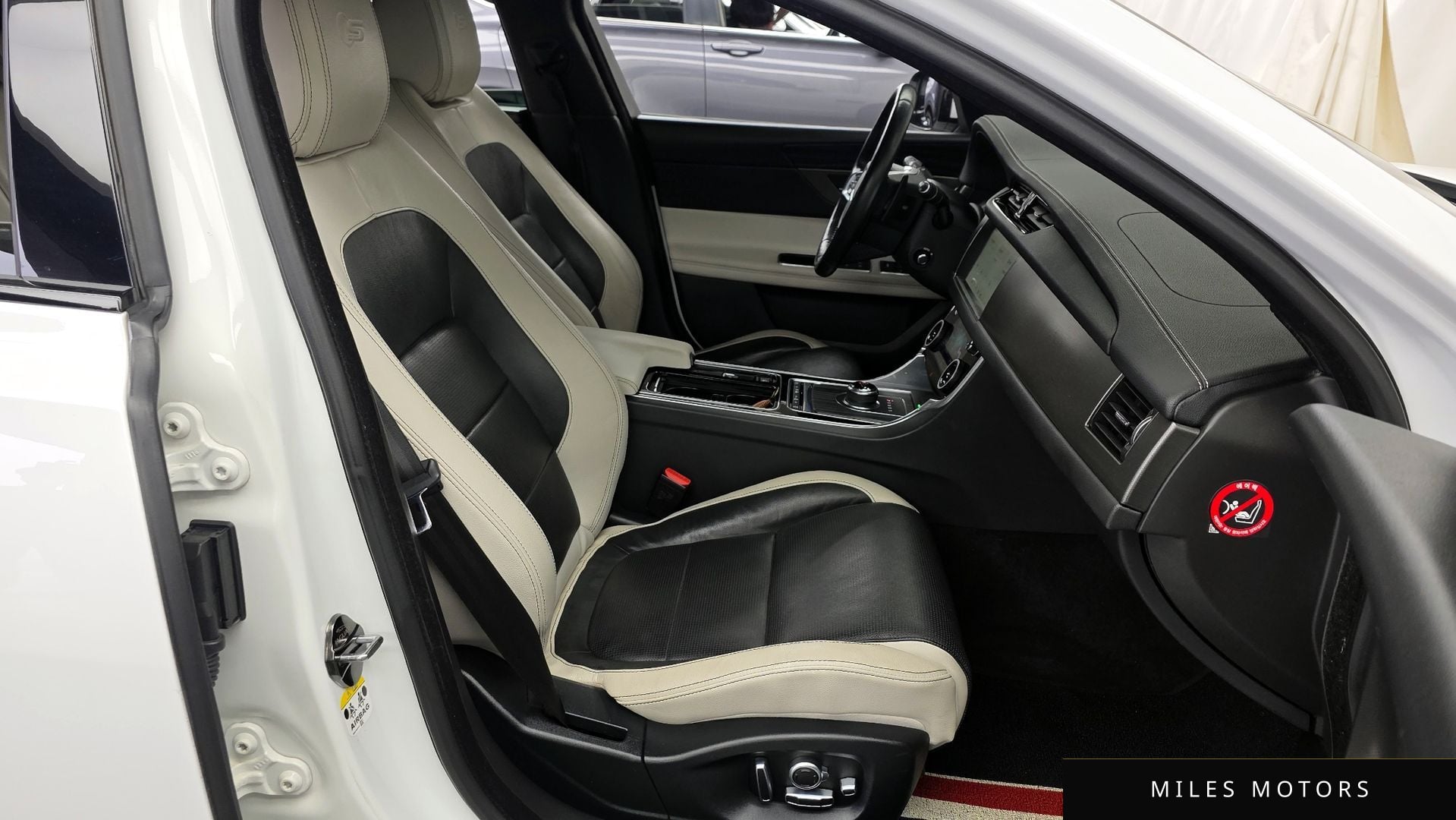 Jaguar XF (X260) 2017 — миниатюра 11