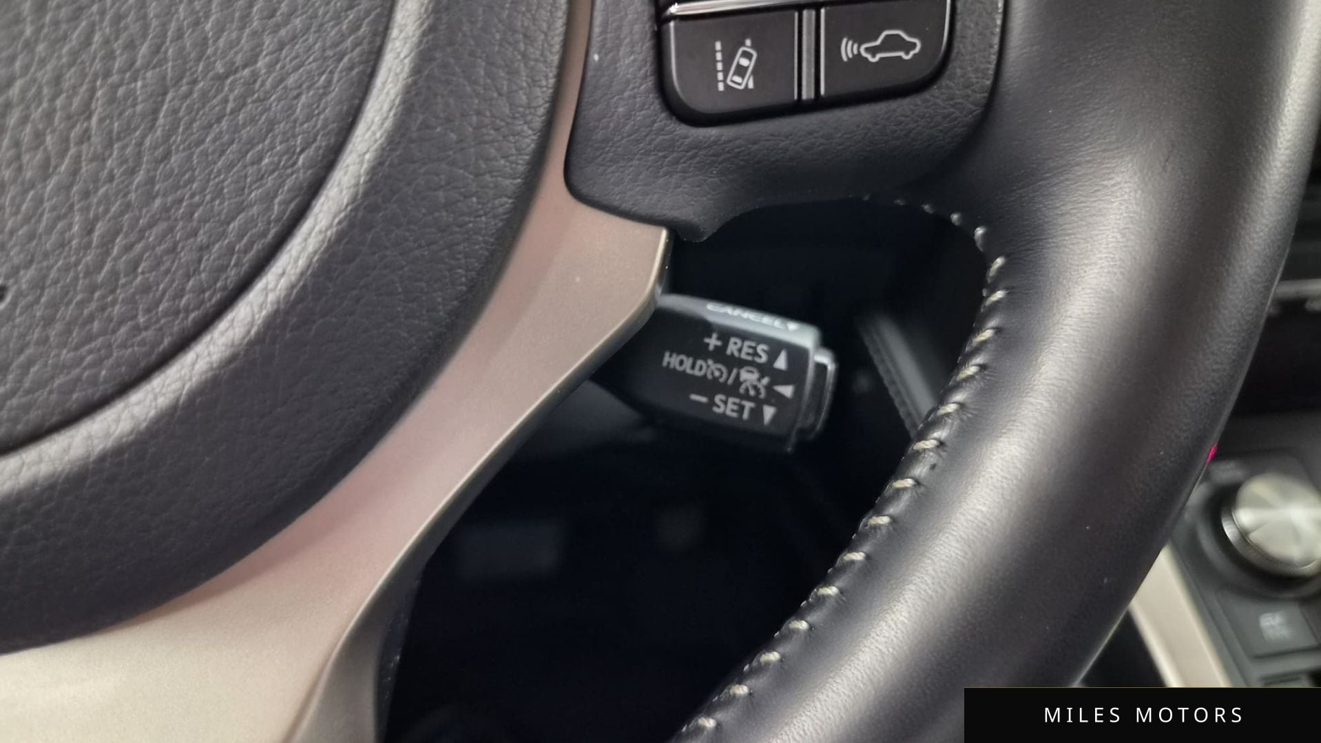Лексус NX300h 2021 — миниатюра 12