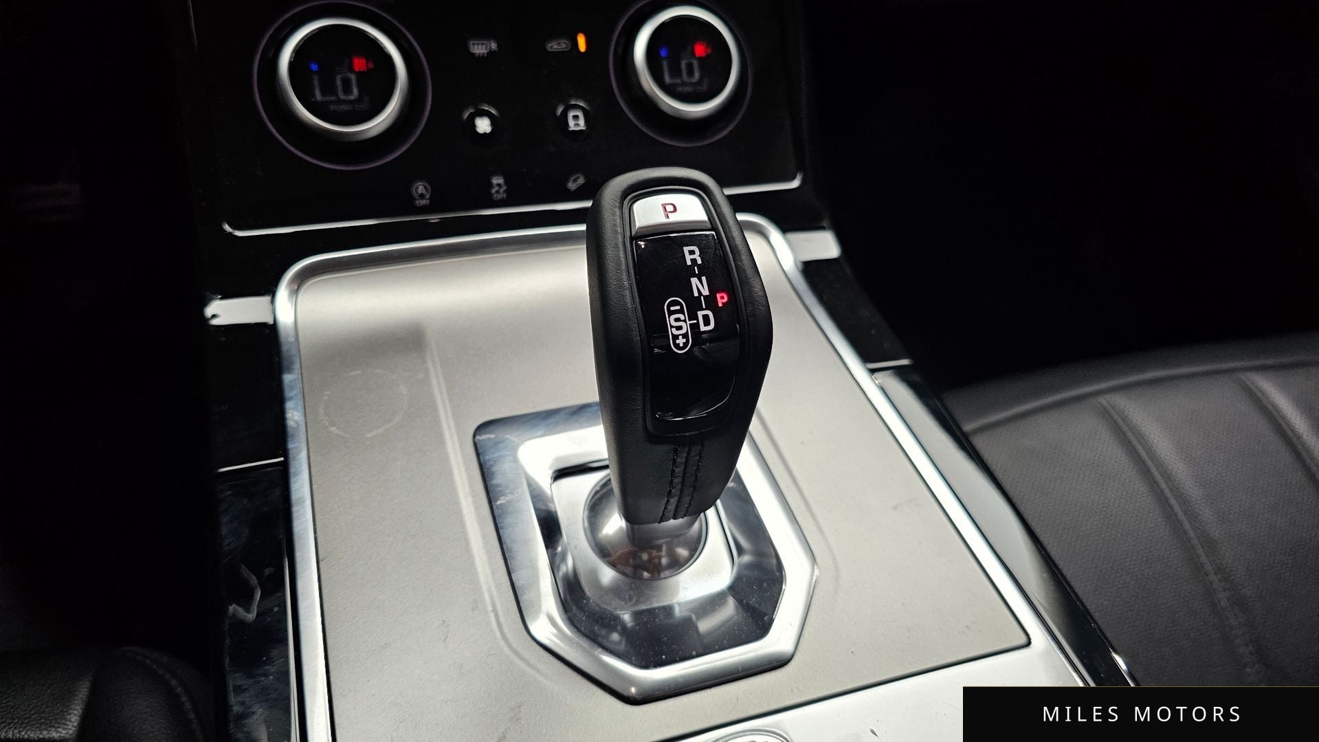 Land Rover Range Rover Evoque 2022 — миниатюра 9