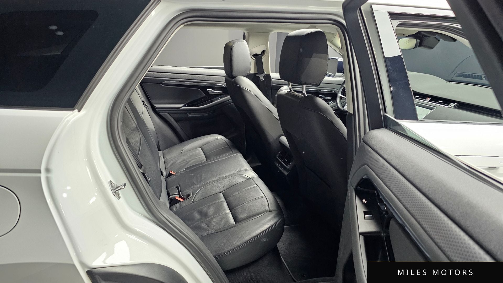 Land Rover Range Rover Evoque 2022 — миниатюра 12