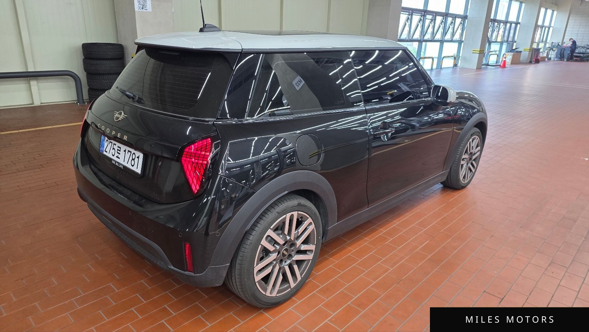 MINI Cooper 2025 — фото 1 из 11