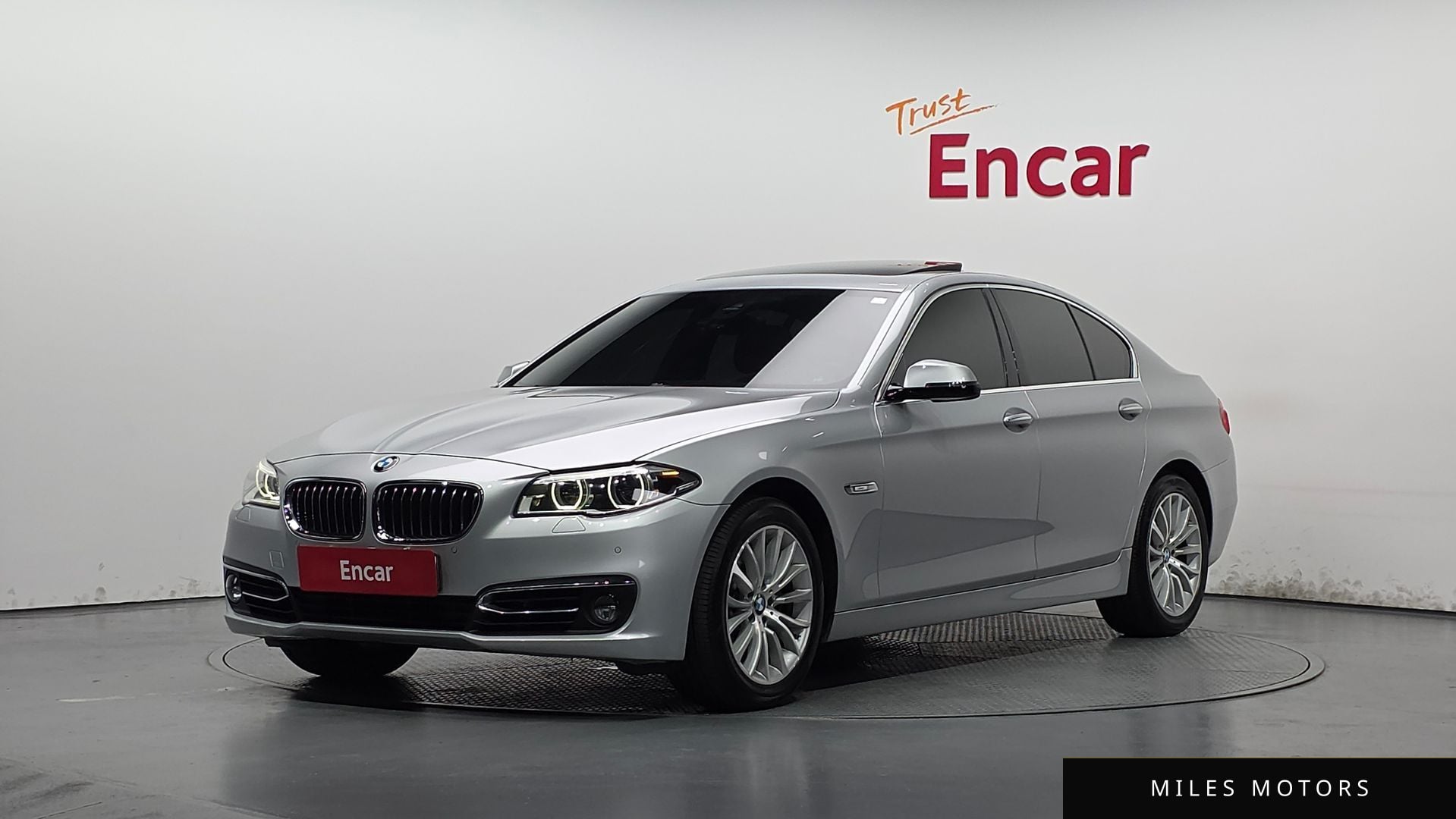 BMW 5 Series (F10) 2015 — фото 1 из 12