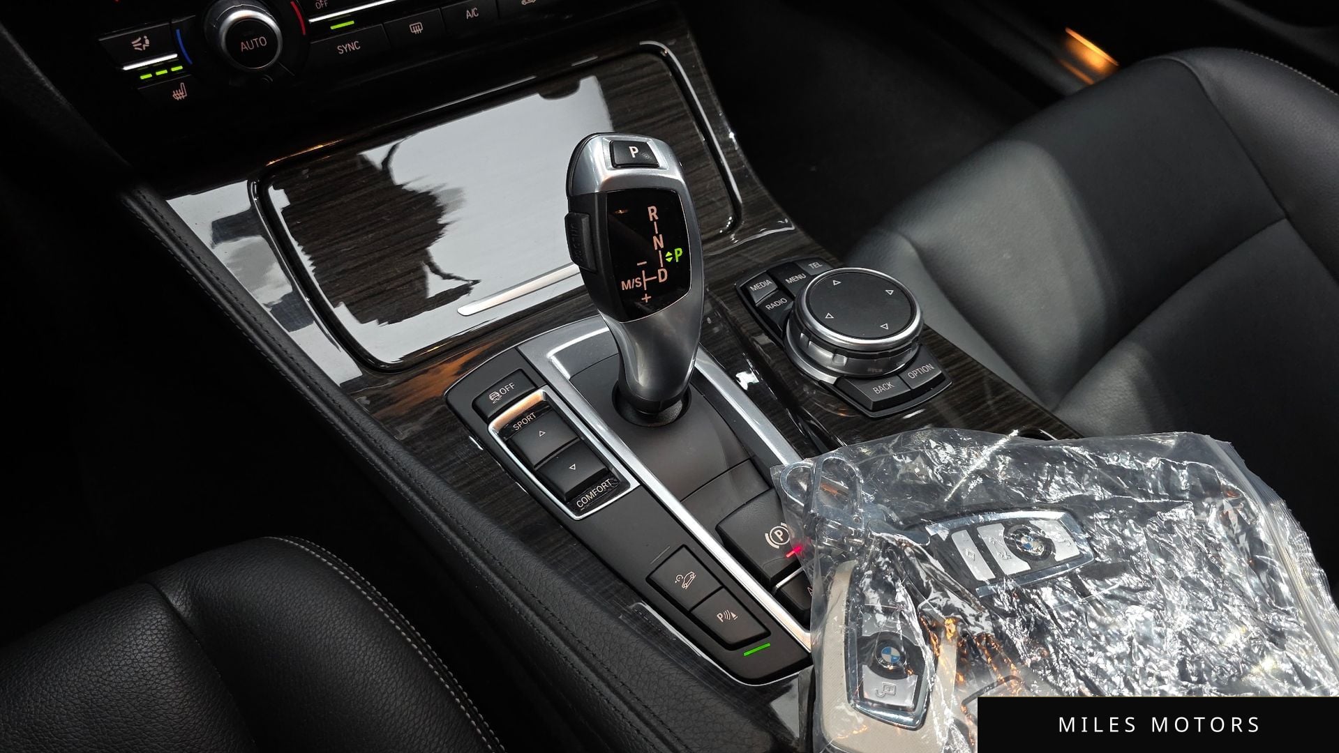 BMW 5 Series (F10) 2015 — миниатюра 12