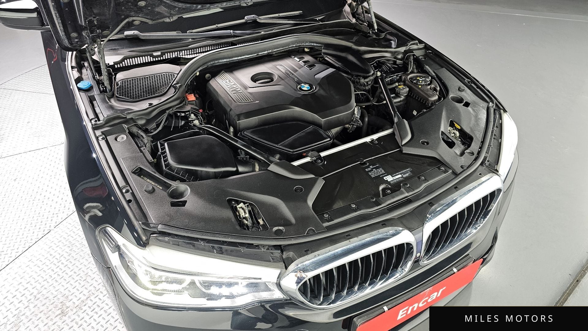 BMW 5 Series (G30) 2017 — миниатюра 6