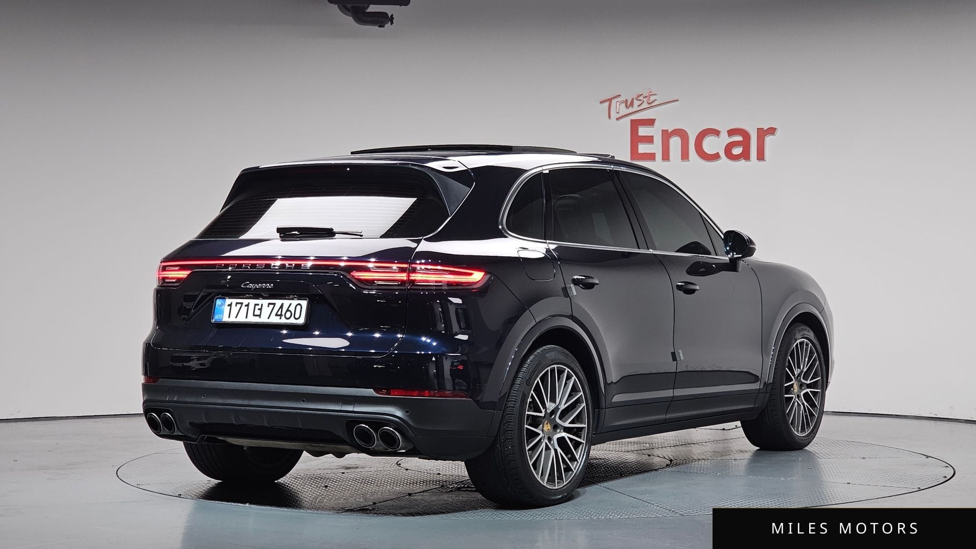Porsche Cayenne 2021 — фото 1 из 12
