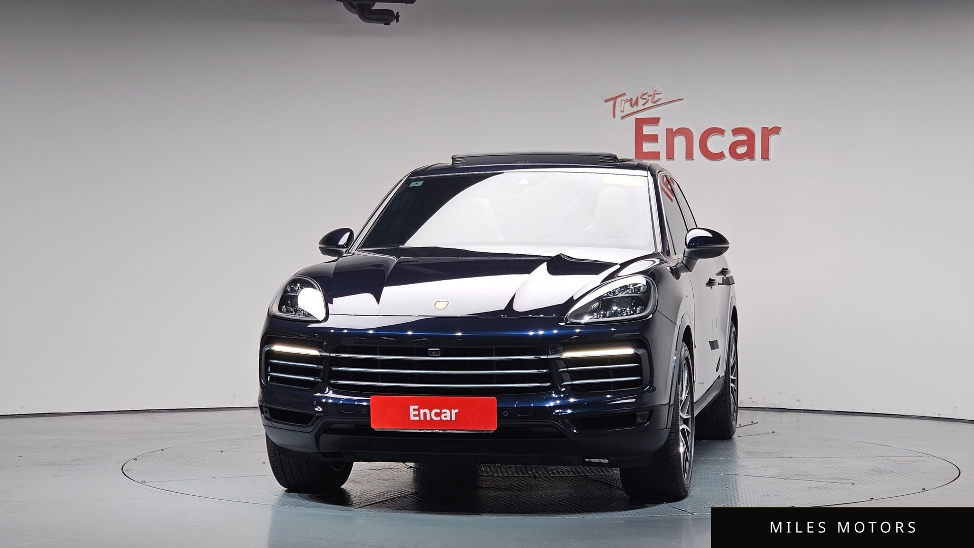 Porsche Cayenne 2021 — миниатюра 2