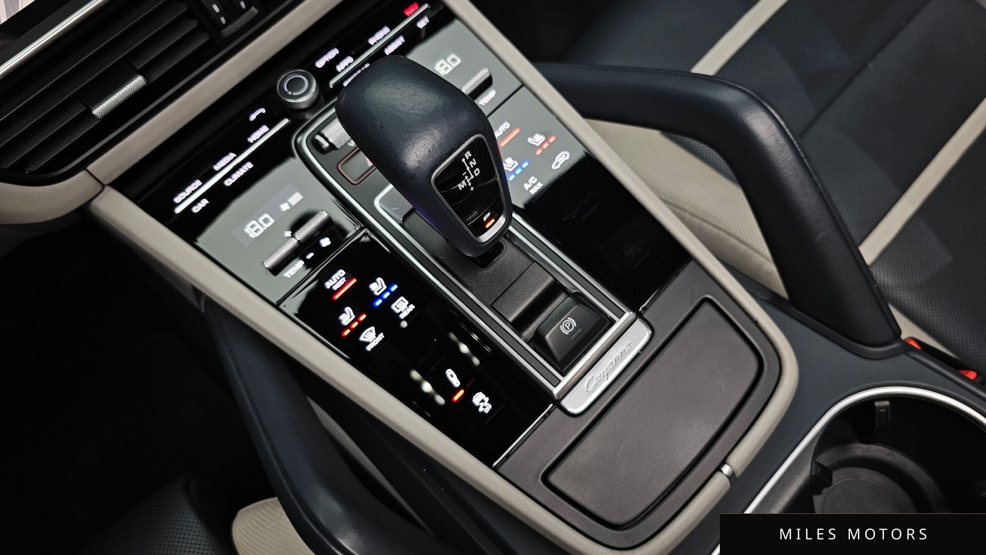 Porsche Cayenne 2021 — миниатюра 11