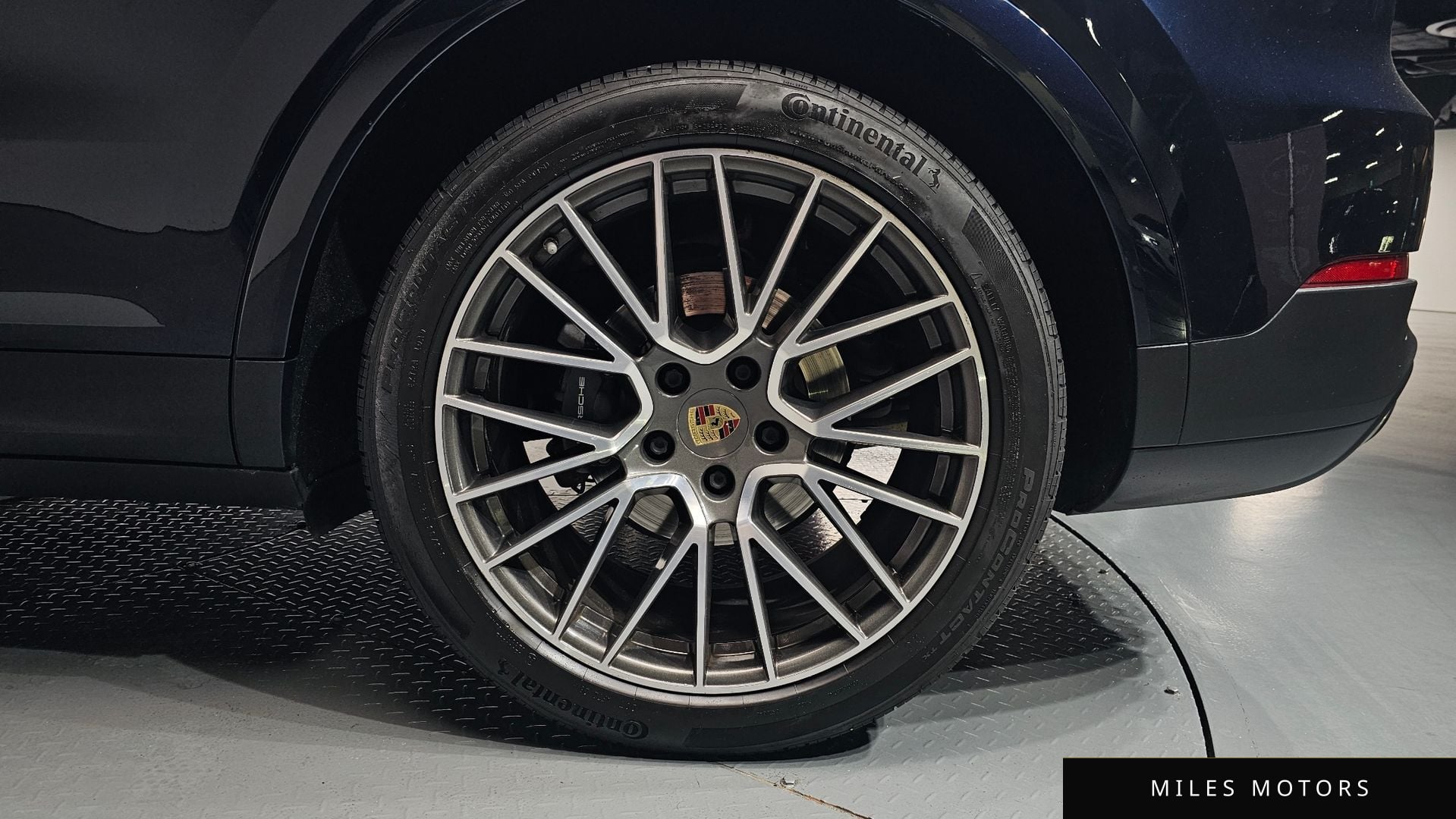 Porsche Cayenne 2021 — миниатюра 6
