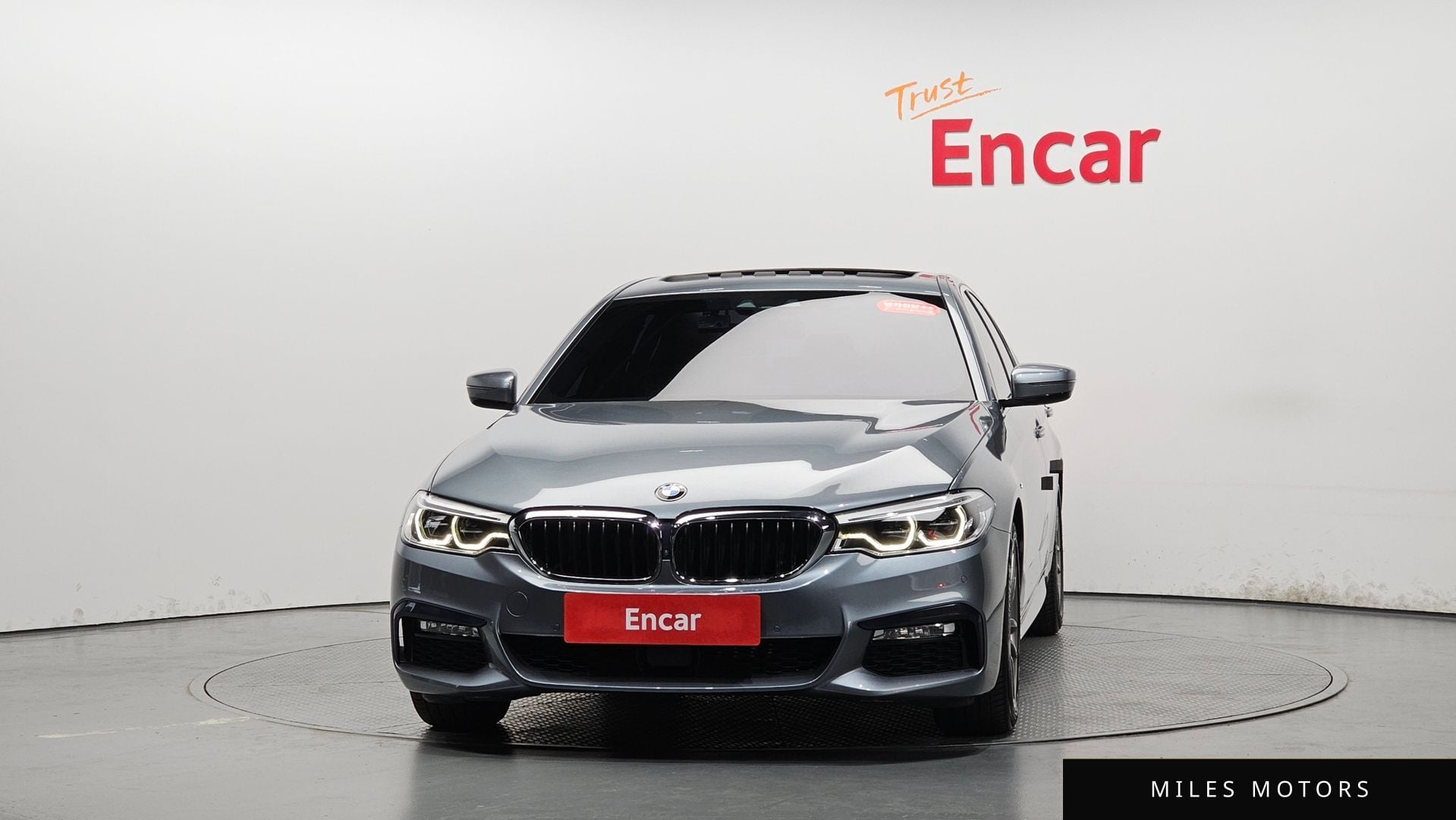 BMW 5 Series (G30) 2018 — миниатюра 2