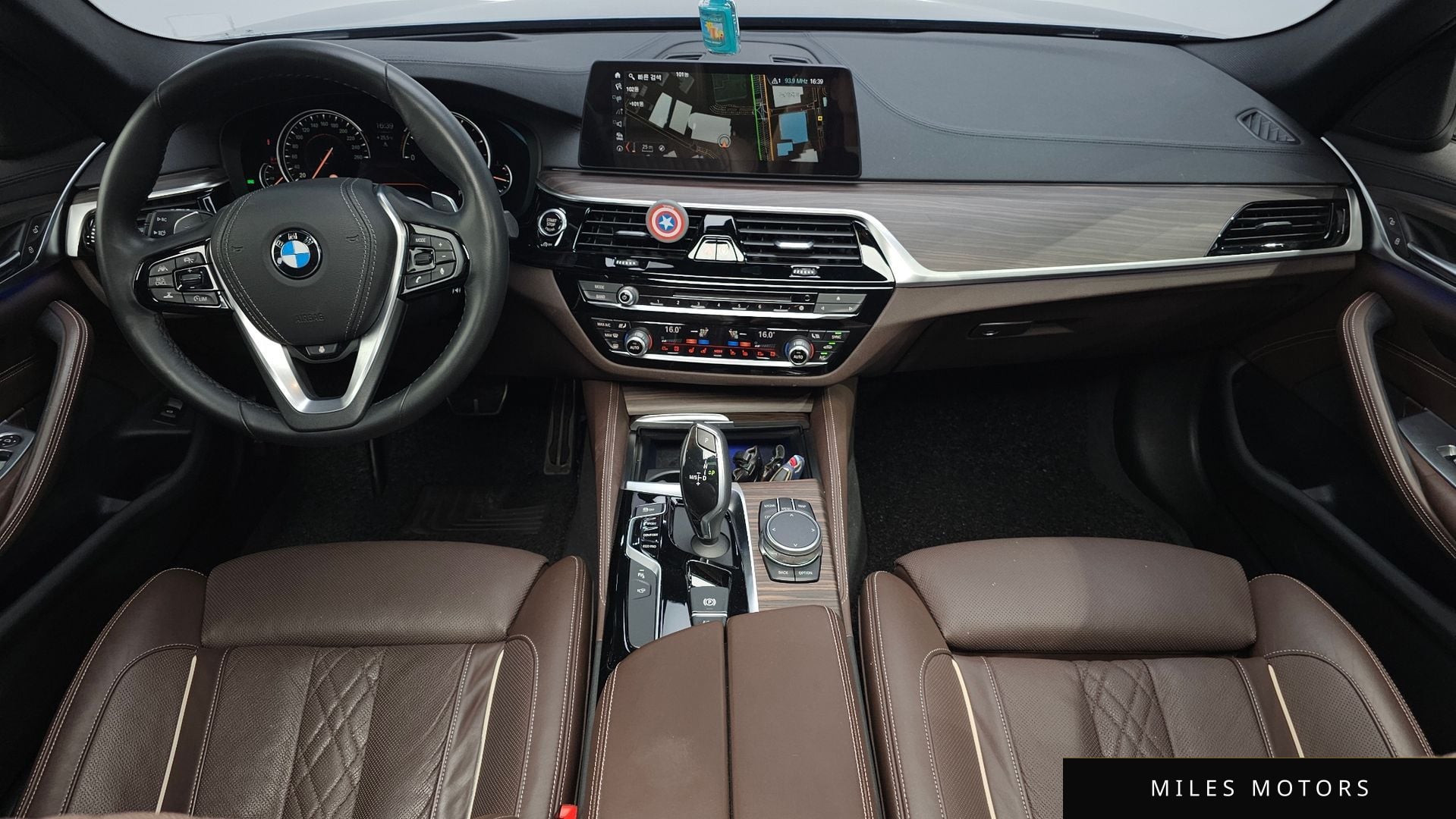 BMW 5 Series (G30) 2018 — миниатюра 9