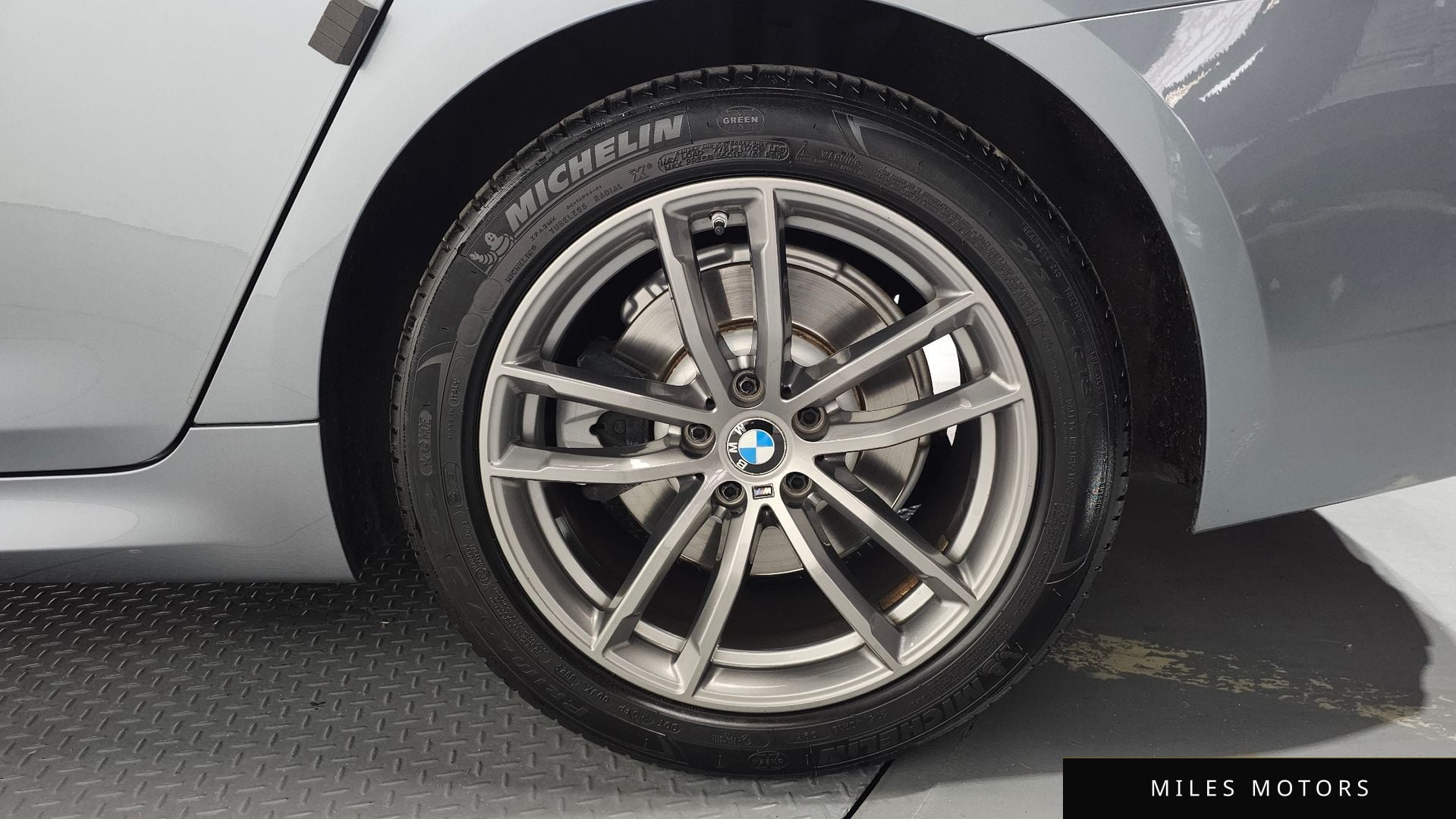 BMW 5 Series (G30) 2018 — миниатюра 6