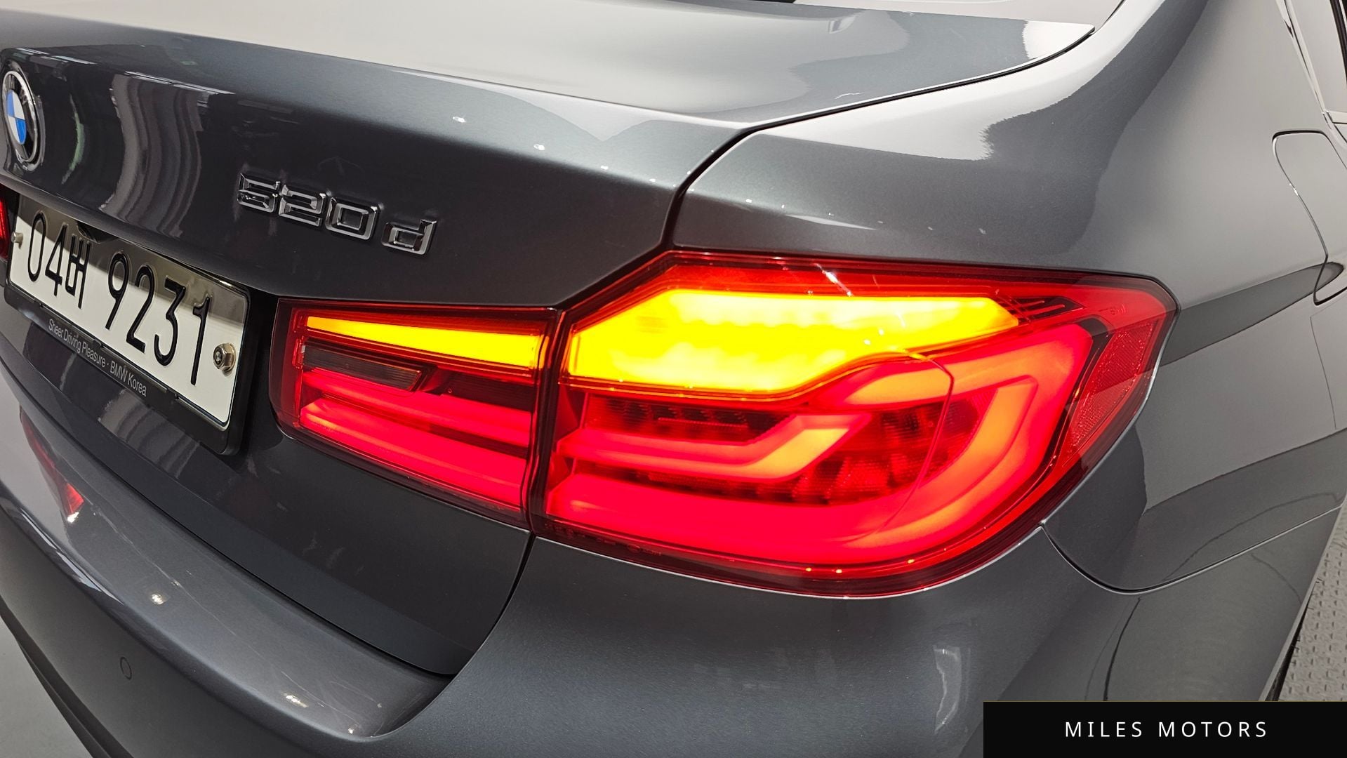 BMW 5 Series (G30) 2018 — миниатюра 8