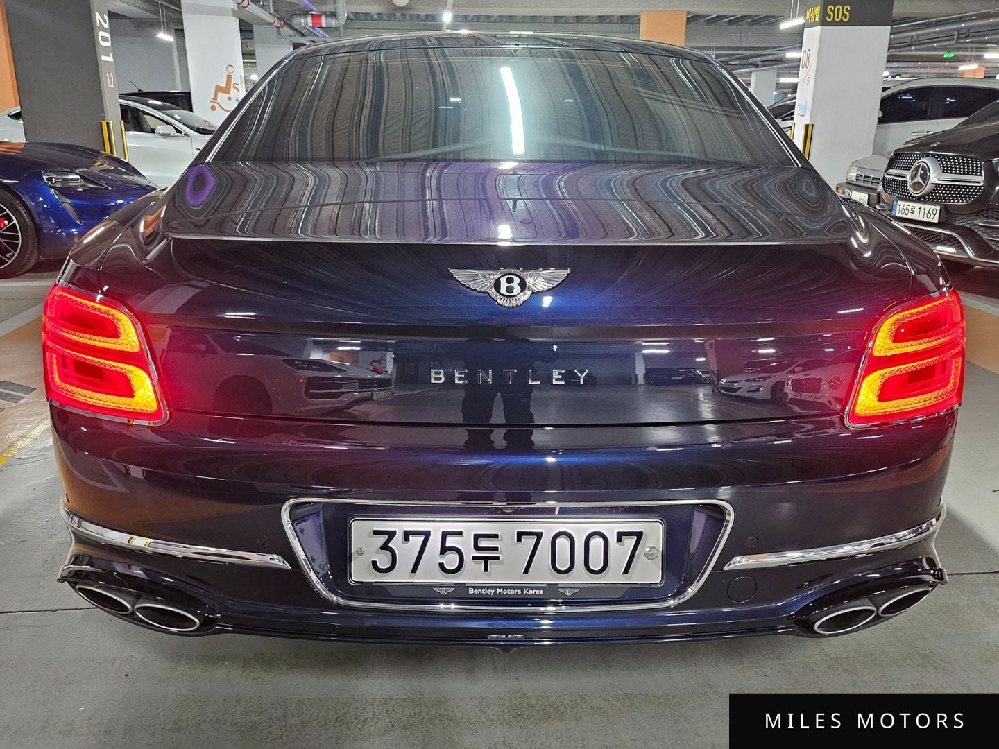 Bentley Flying Spur 2022 — миниатюра 4
