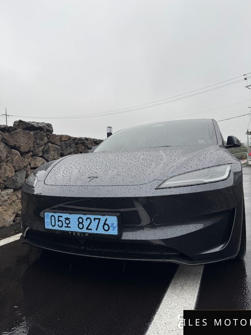 Tesla Model 3 2026 — миниатюра 3