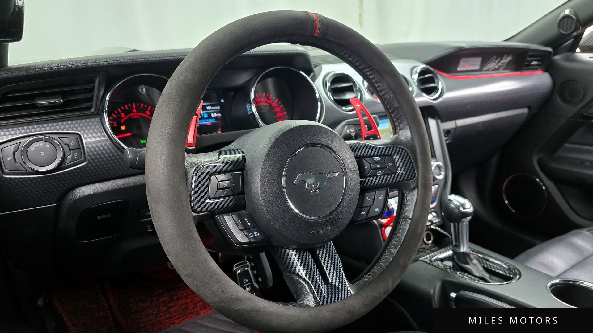 Ford Mustang 2017 — миниатюра 12