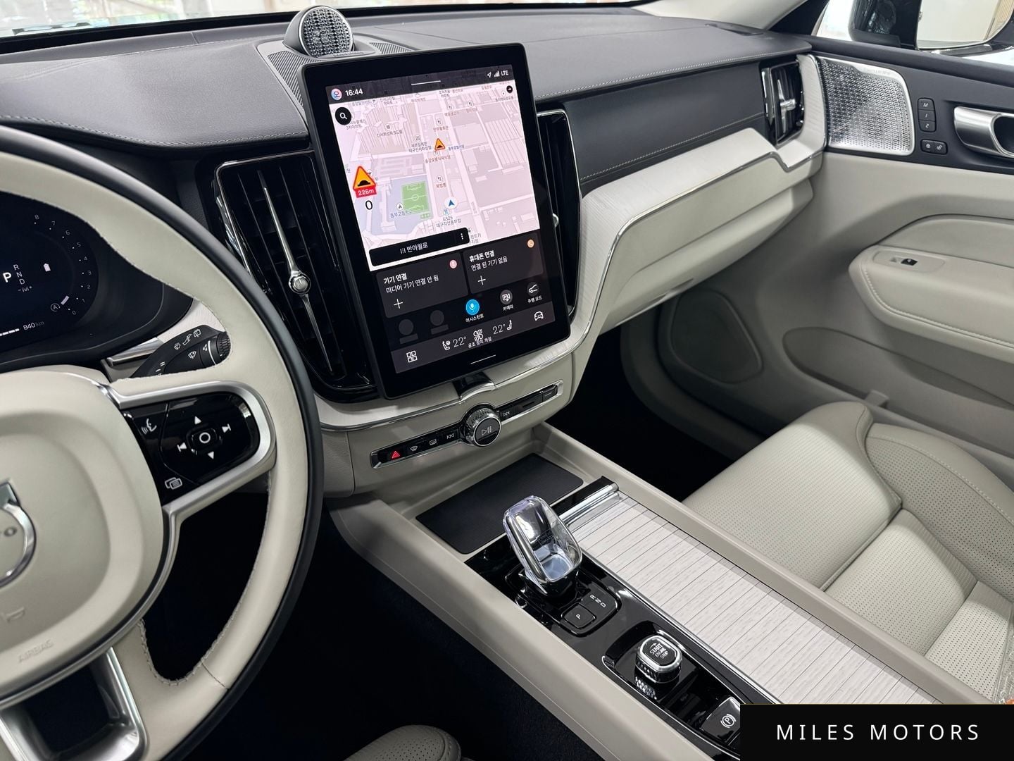 Volvo XC60 2026 — миниатюра 9