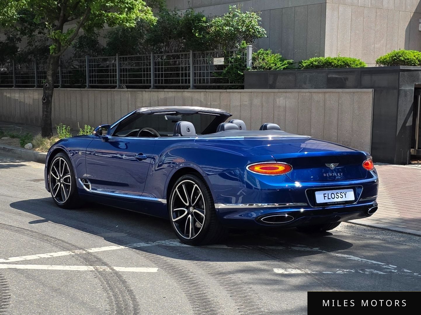 Bentley Continental GT 2019 — миниатюра 2