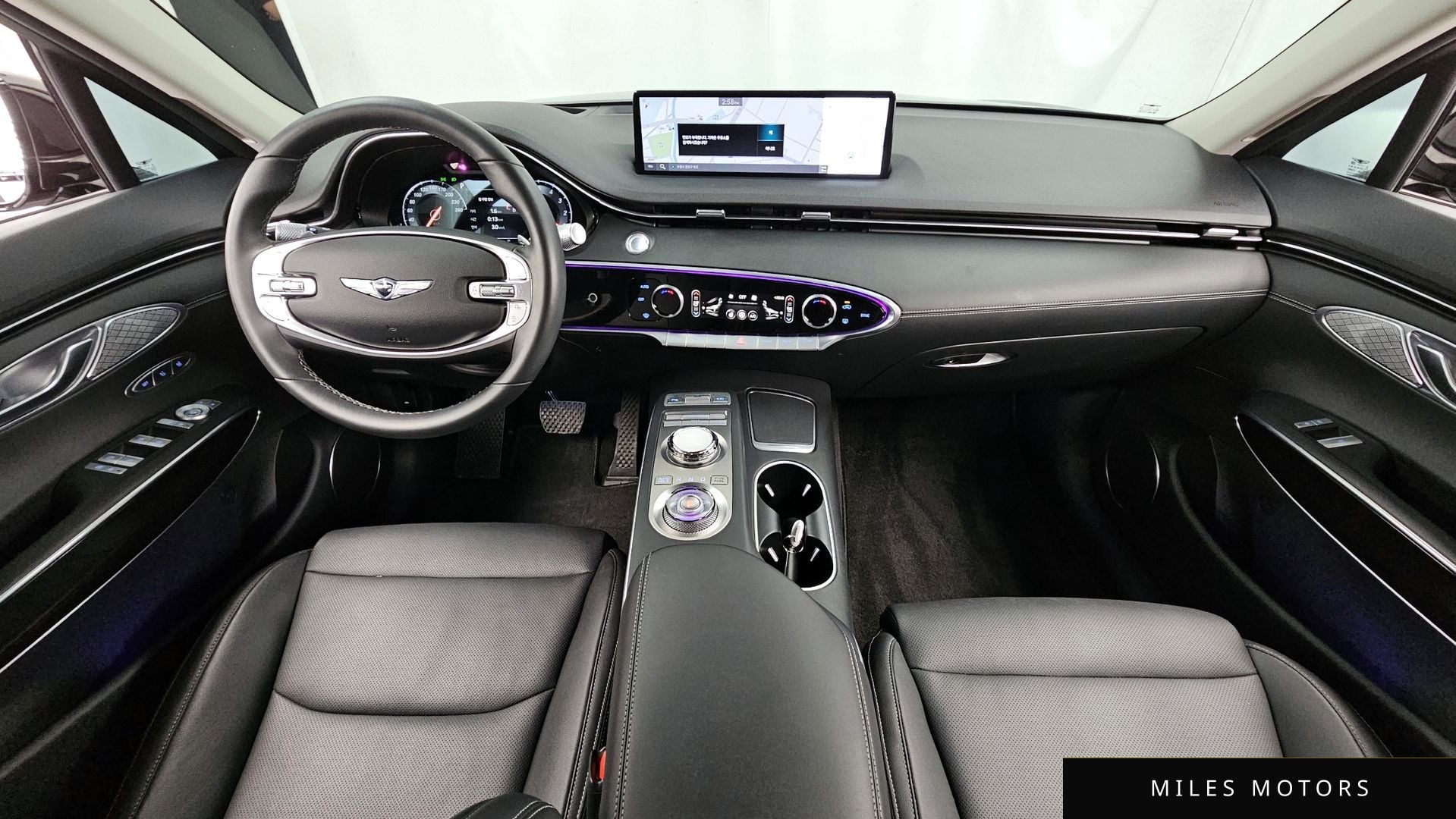 Genesis GV70 2022 — миниатюра 10