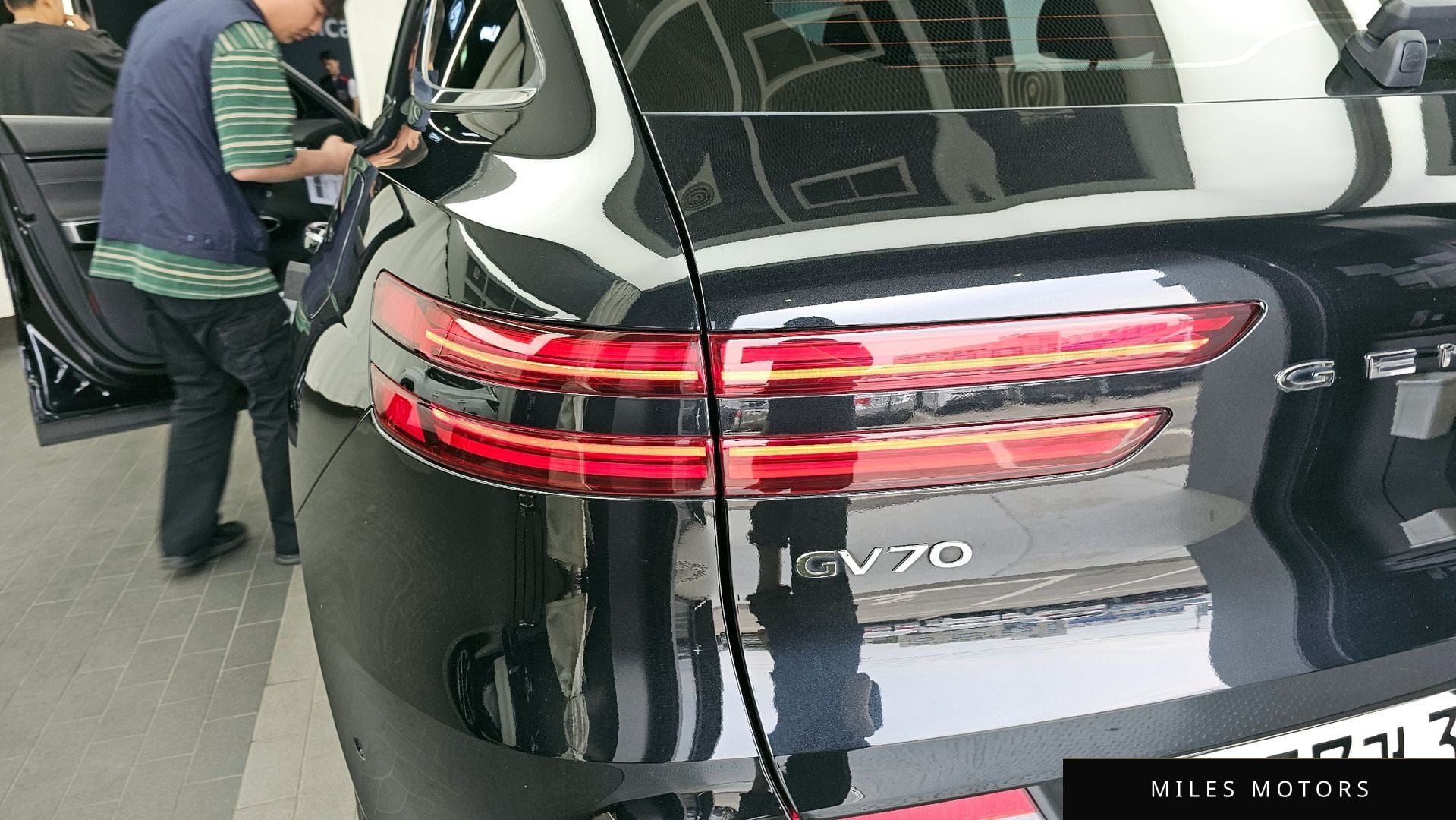 Genesis GV70 2022 — миниатюра 9