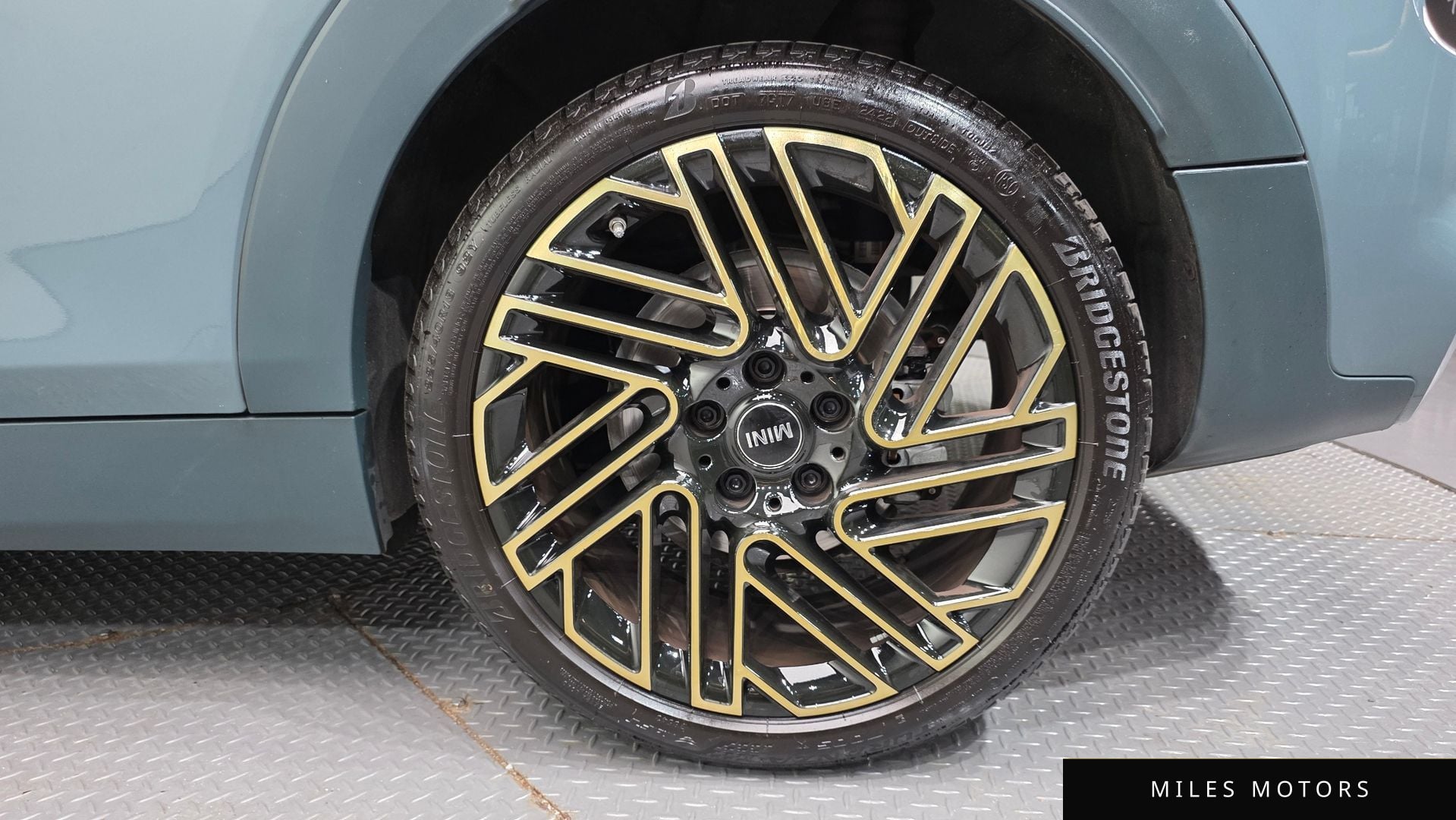 MINI Clubman 2023 — миниатюра 7