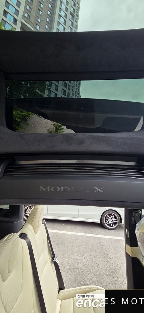 Tesla Model X 2026 — миниатюра 9