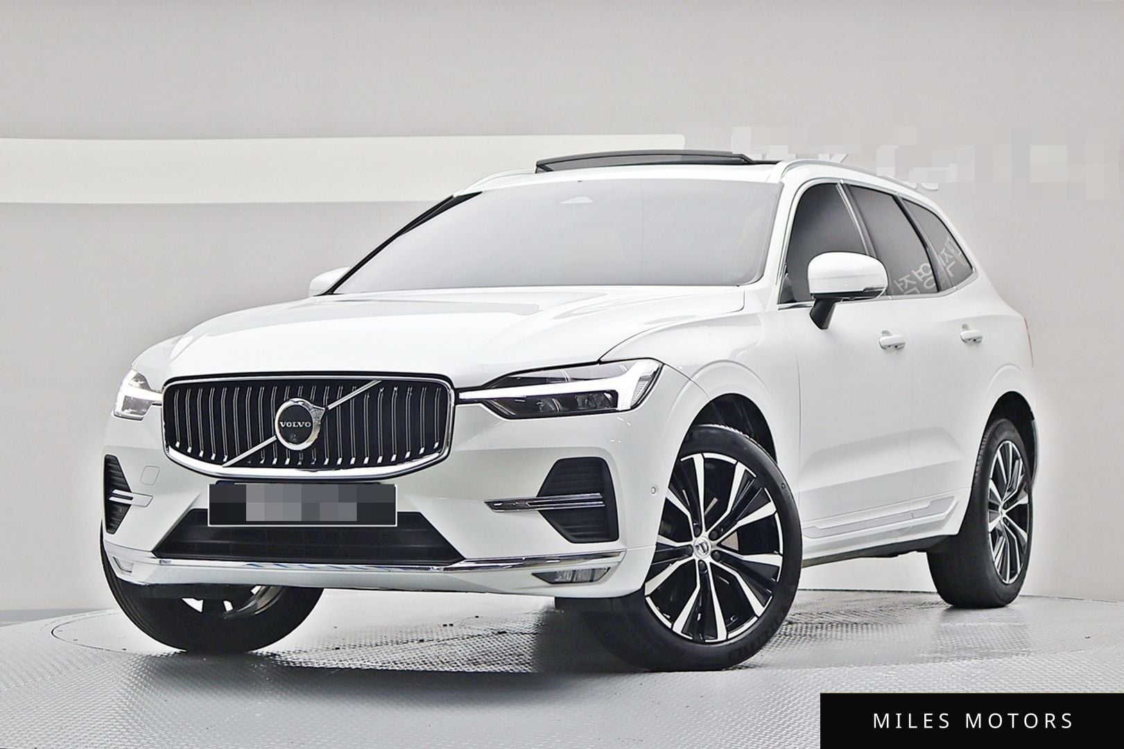 Volvo XC60 2025 — фото 1 из 12