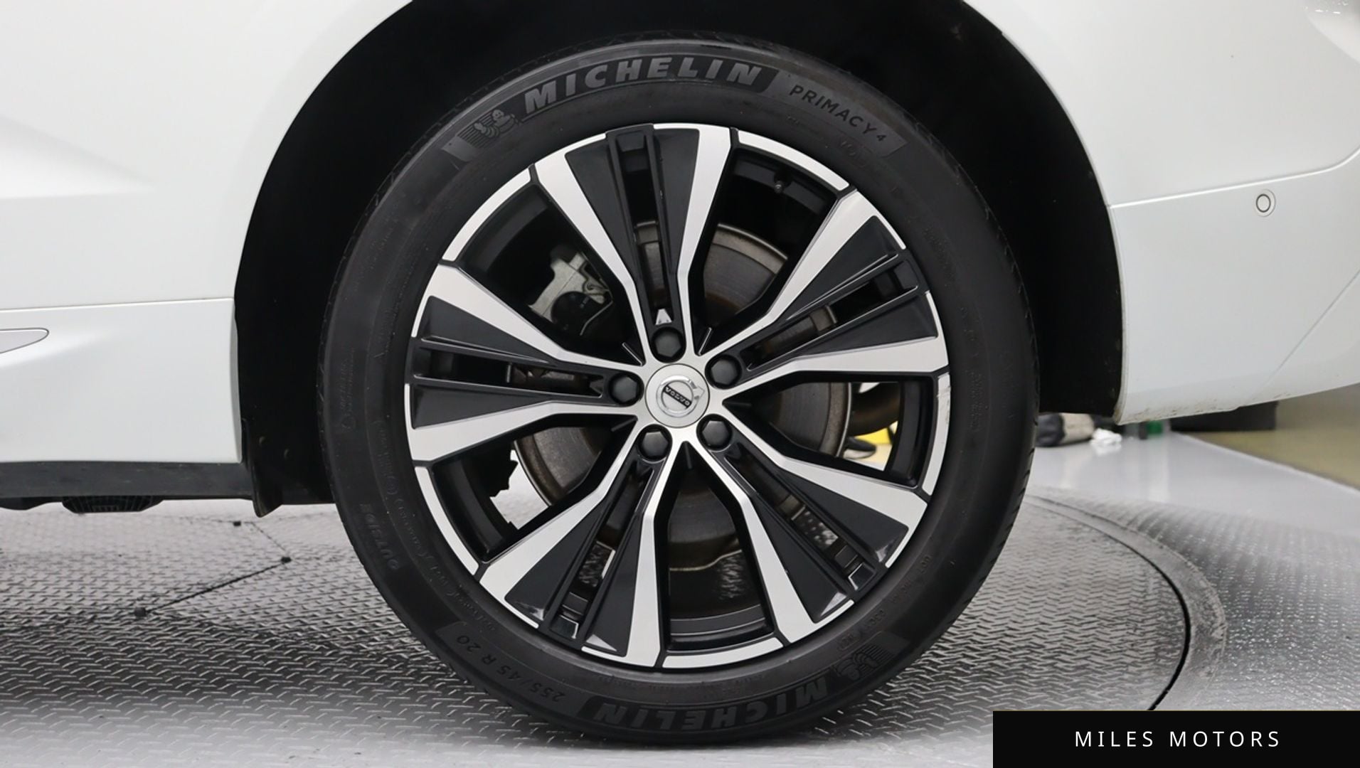 Volvo XC60 2025 — миниатюра 4