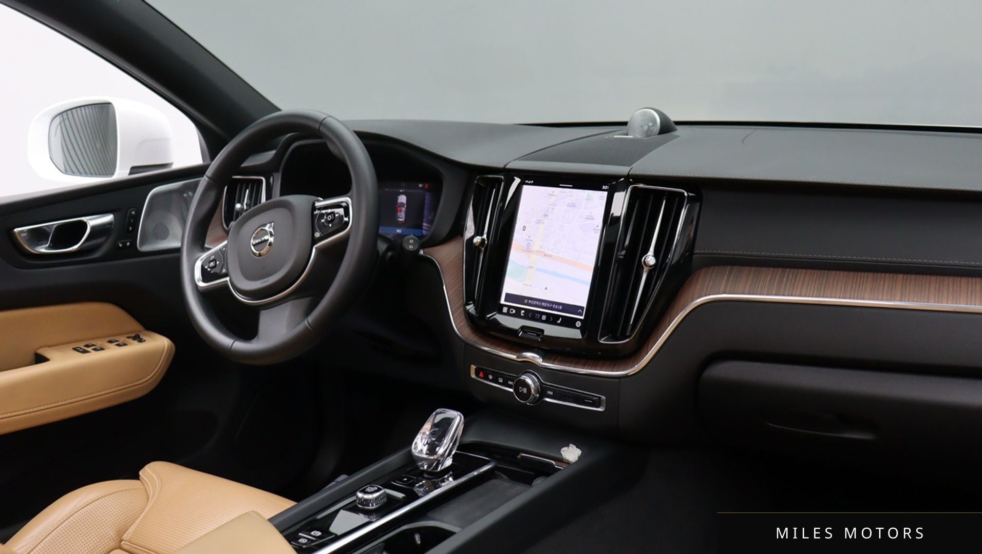 Volvo XC60 2025 — миниатюра 10