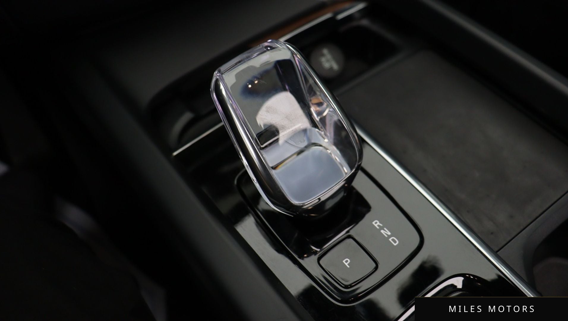 Volvo XC60 2025 — миниатюра 12