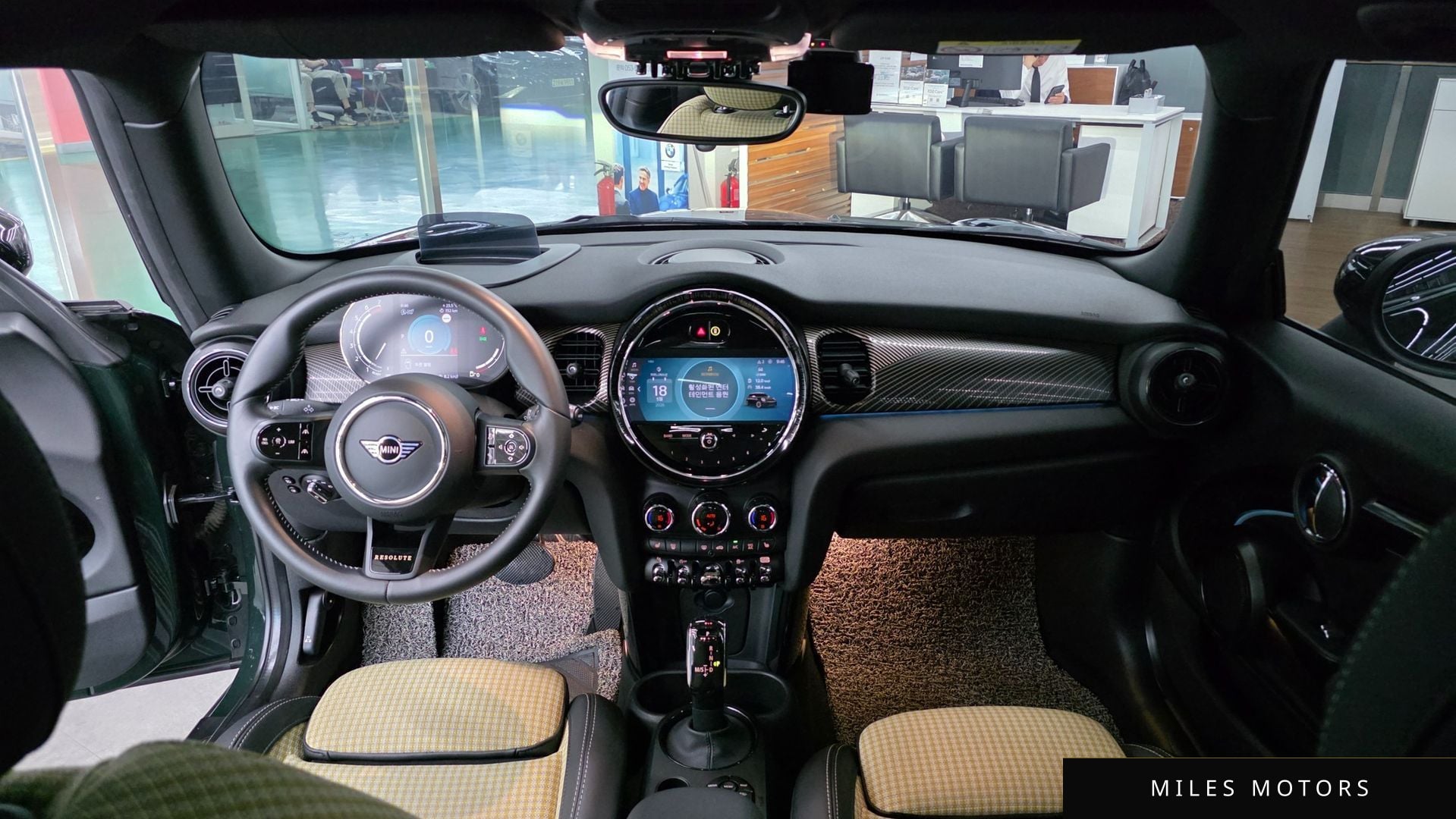 MINI Cooper S 2023 — миниатюра 7