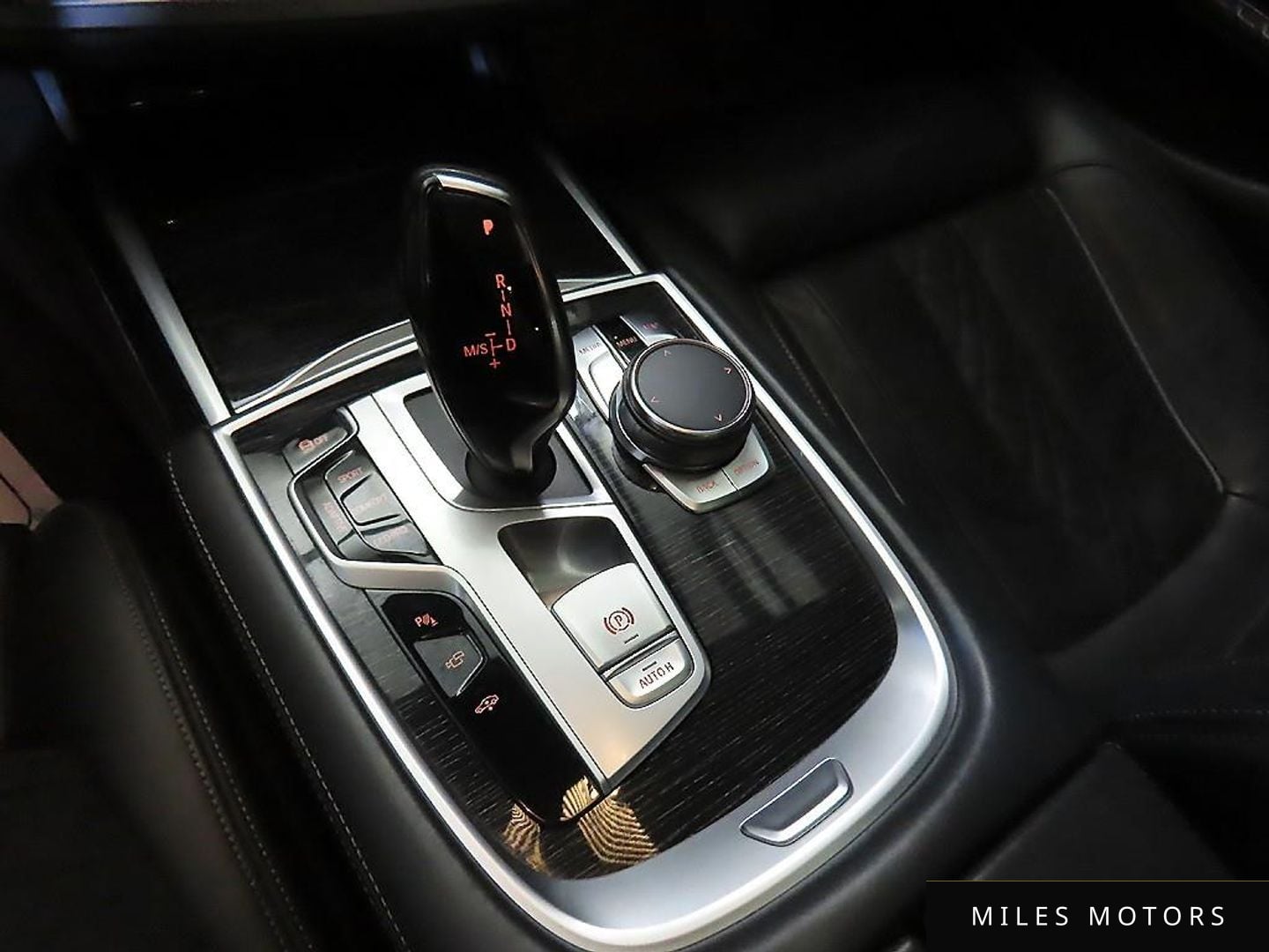 BMW 7 Series (G11) 2017 — миниатюра 2