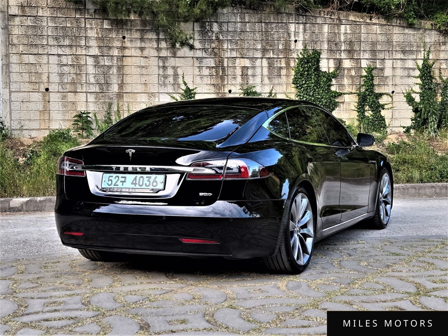 Tesla Model S 2017 — миниатюра 2