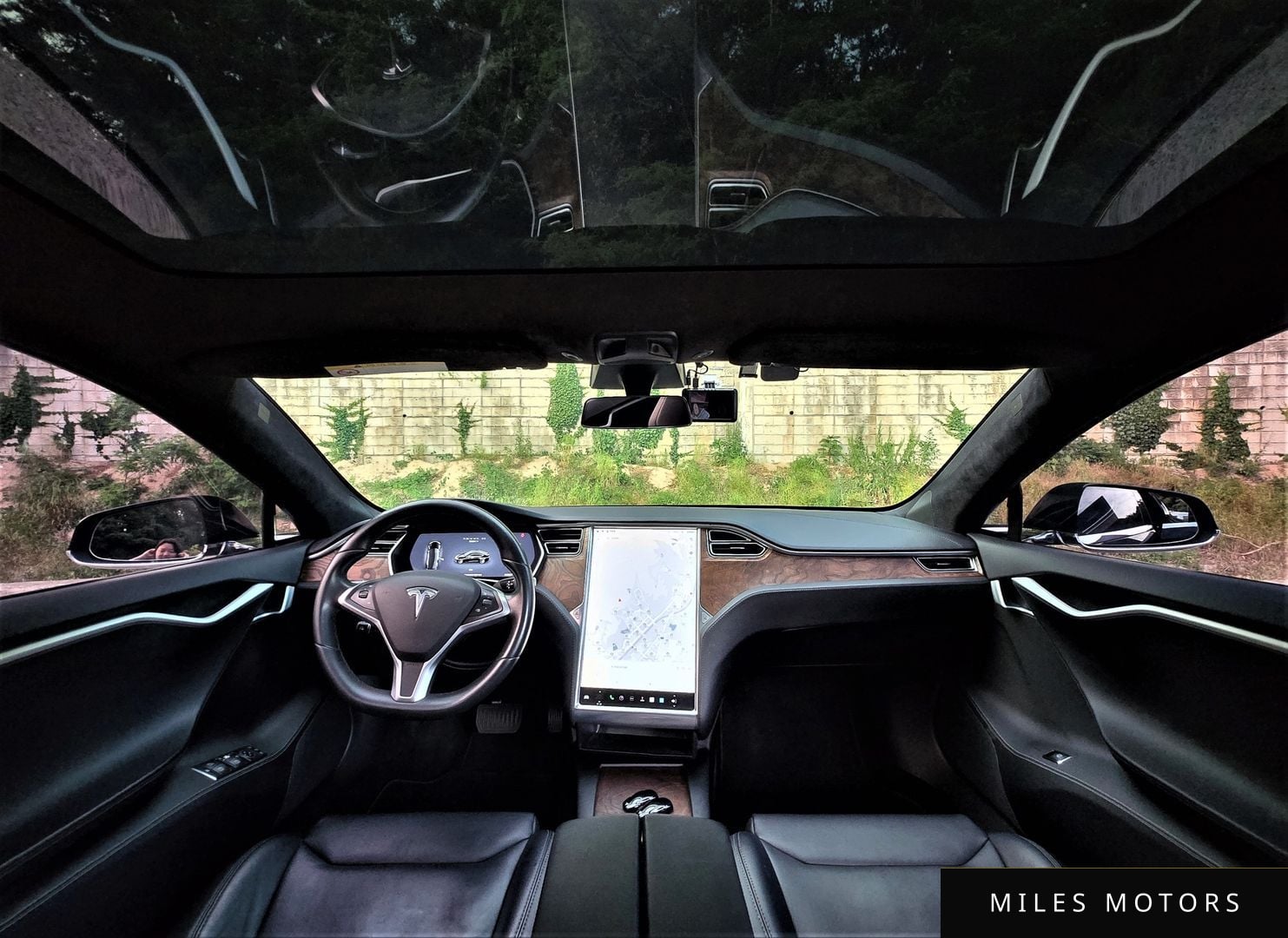 Tesla Model S 2017 — миниатюра 7
