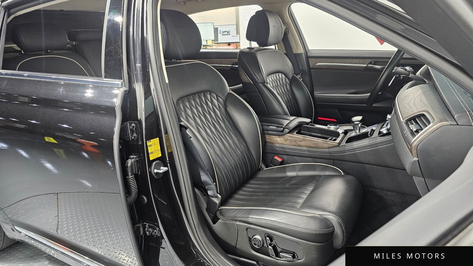 Genesis G90 2019 — миниатюра 12