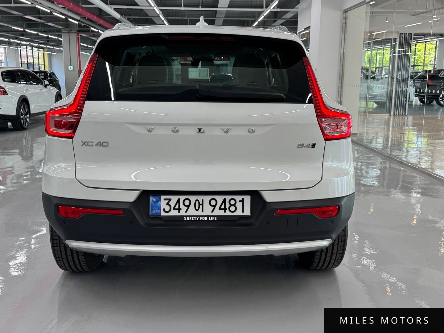 Volvo XC40 2025 — миниатюра 4