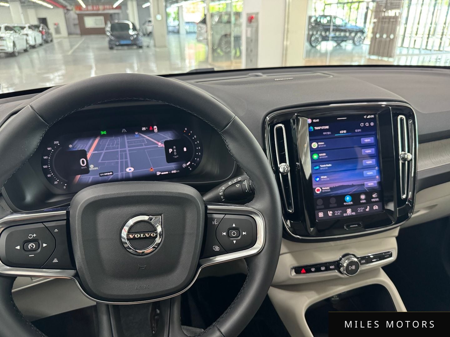 Volvo XC40 2025 — миниатюра 8