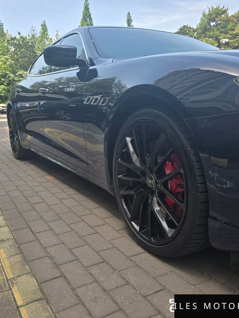 Maserati Quattroporte 2015 — миниатюра 5