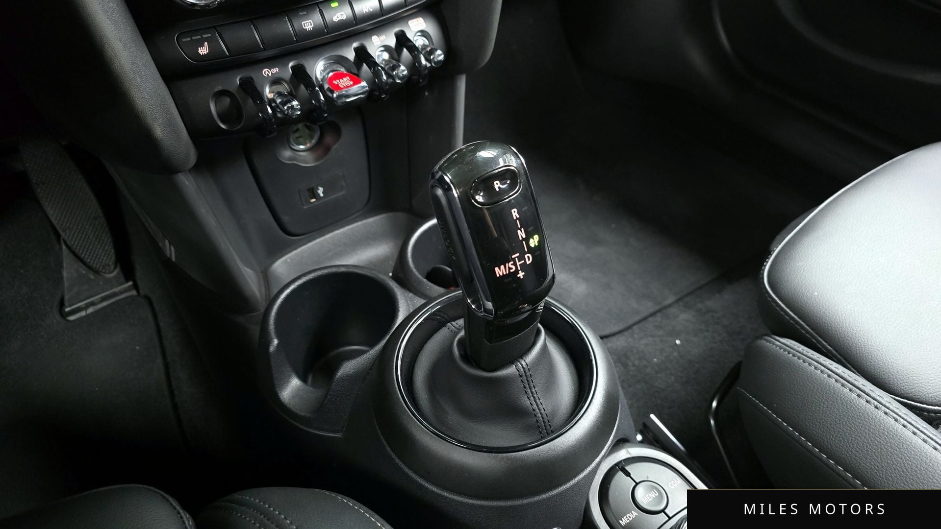 MINI Cooper 2020 — миниатюра 12