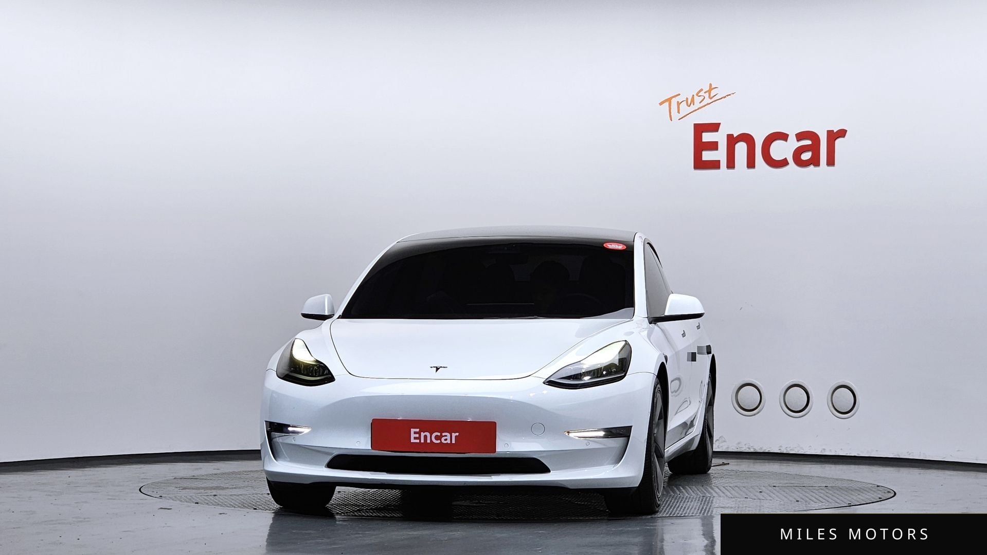 Tesla Model 3 2022 — миниатюра 3