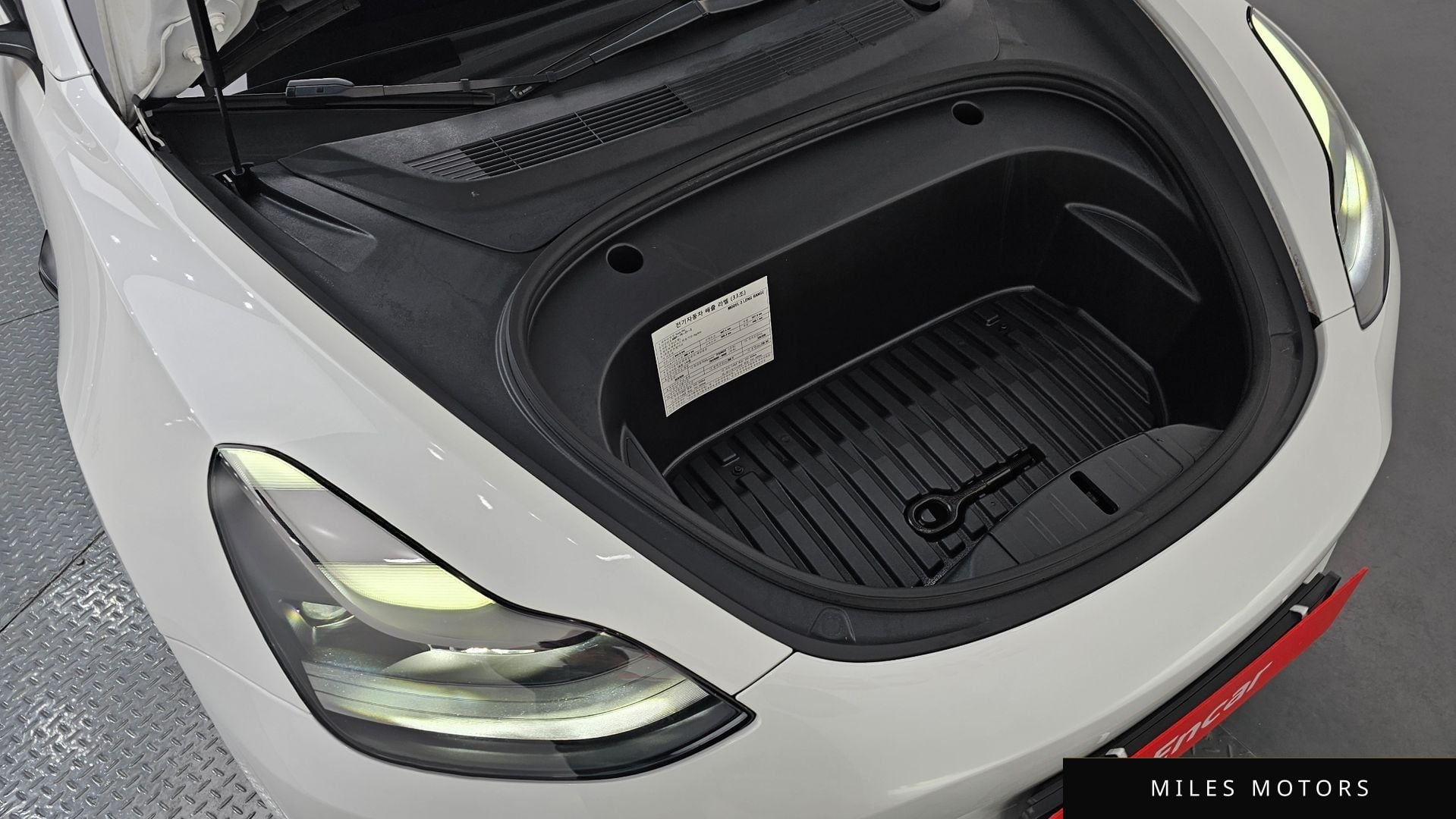 Tesla Model 3 2022 — миниатюра 6