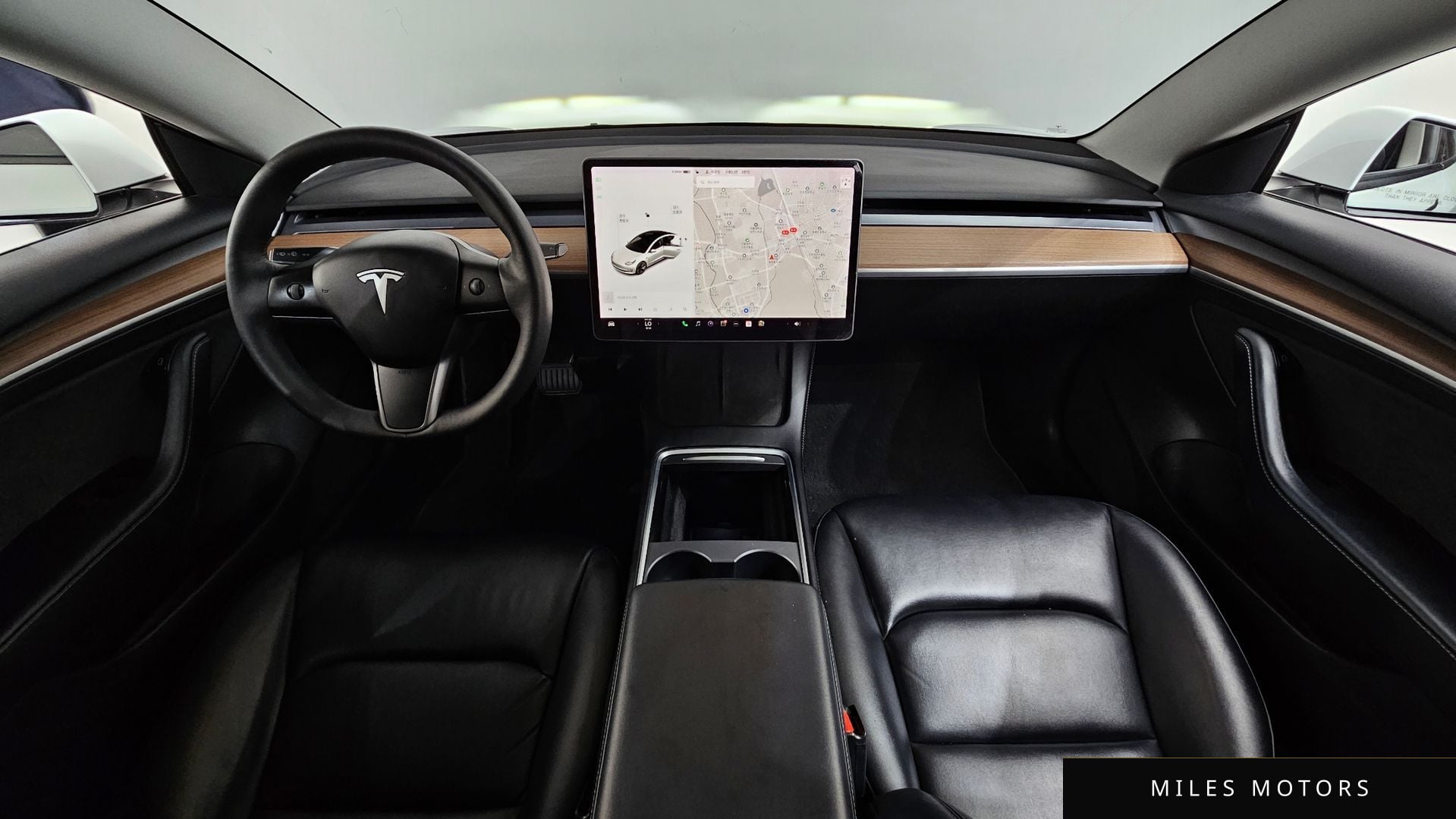 Tesla Model 3 2022 — миниатюра 10