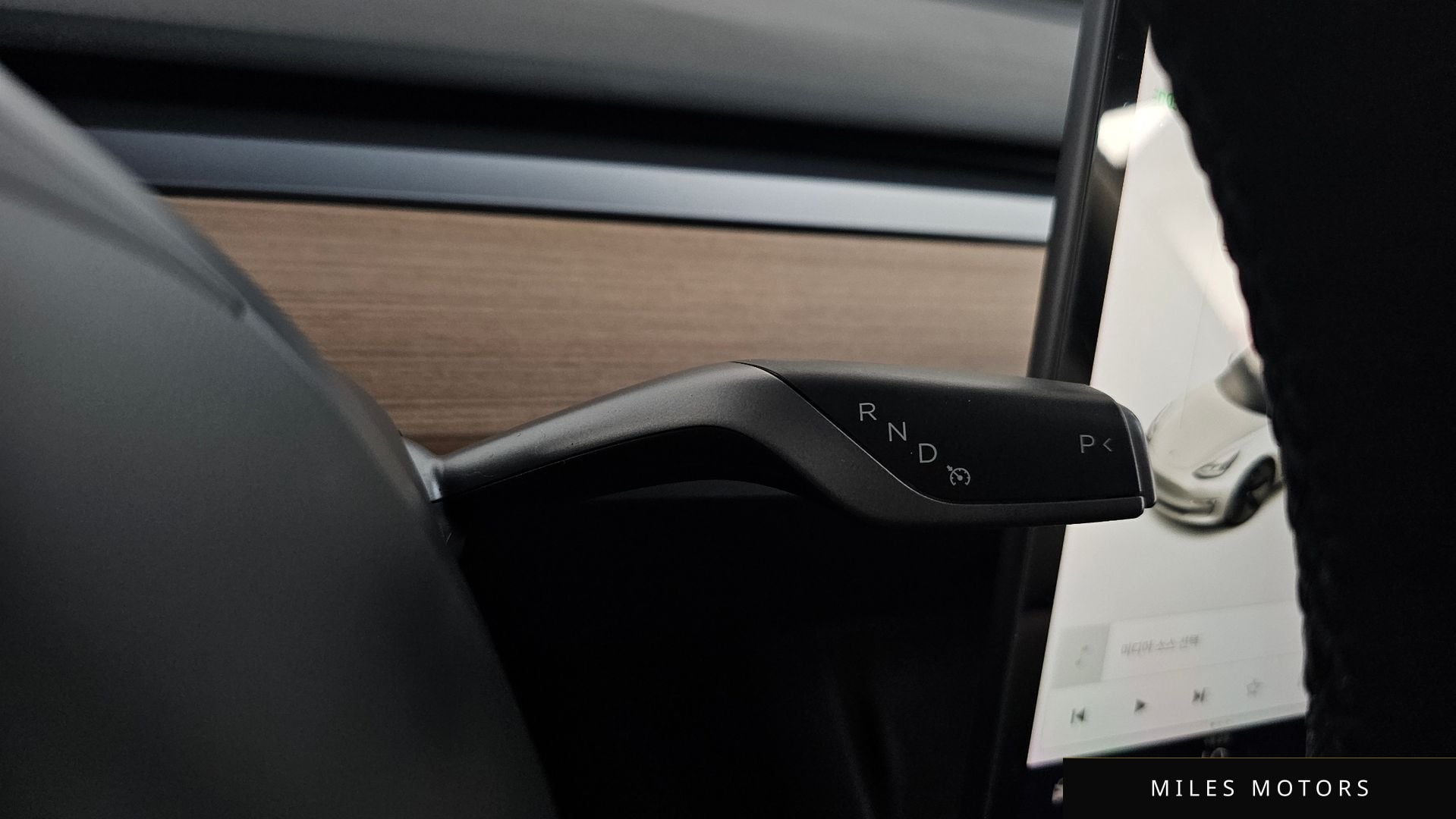 Tesla Model 3 2022 — миниатюра 12